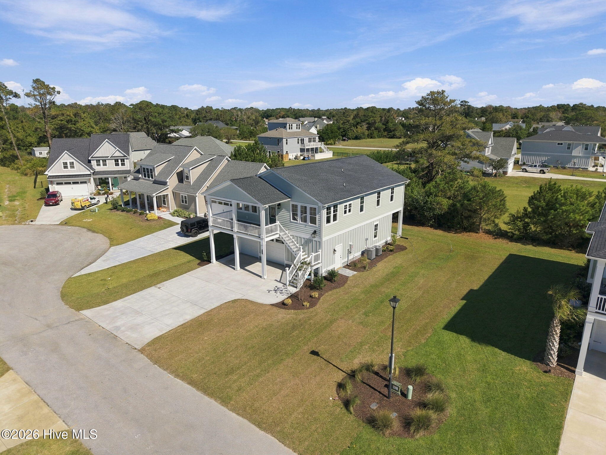 656 Fishermans Point Property Photo 2