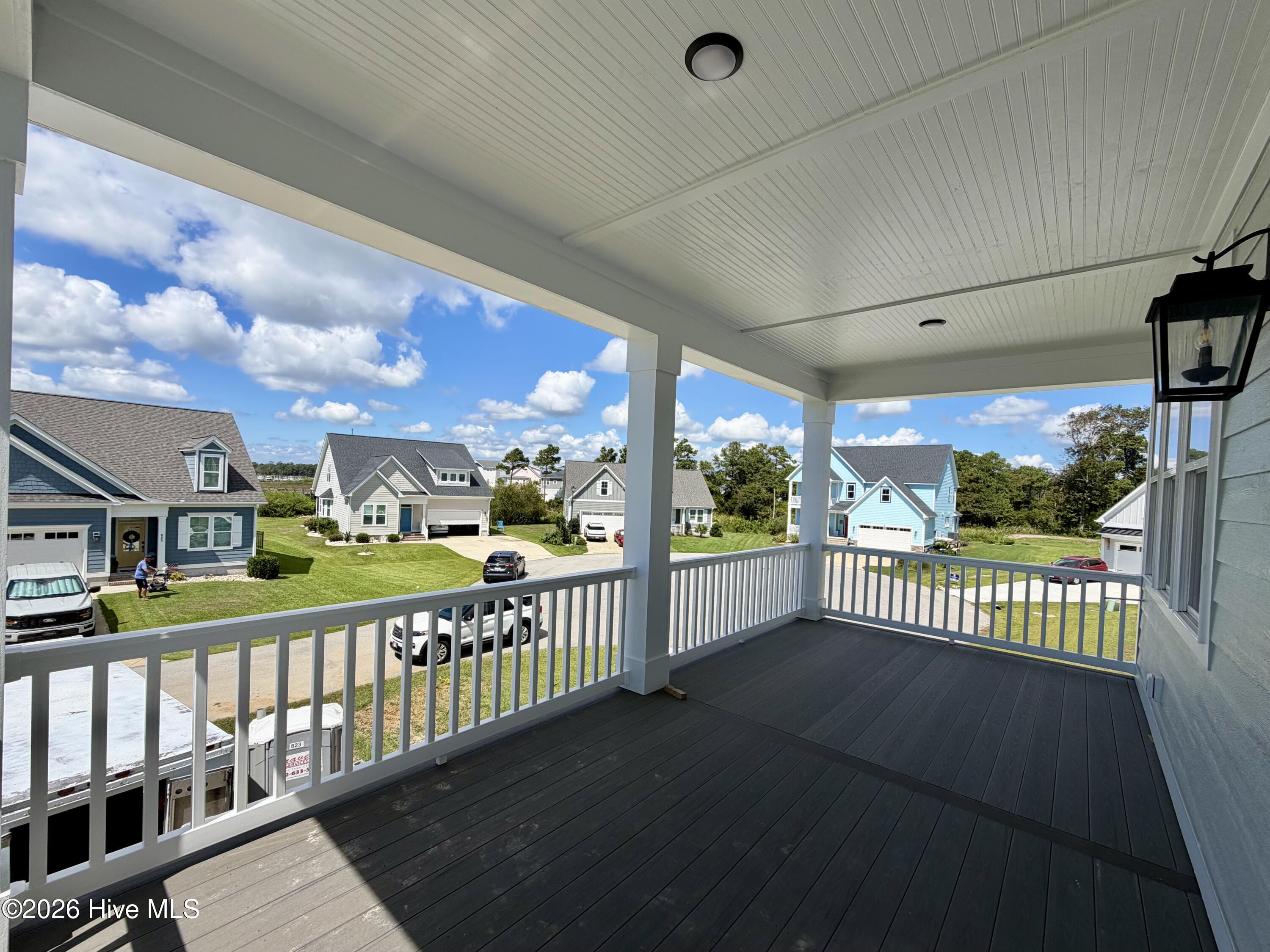 656 Fishermans Point Property Photo 3
