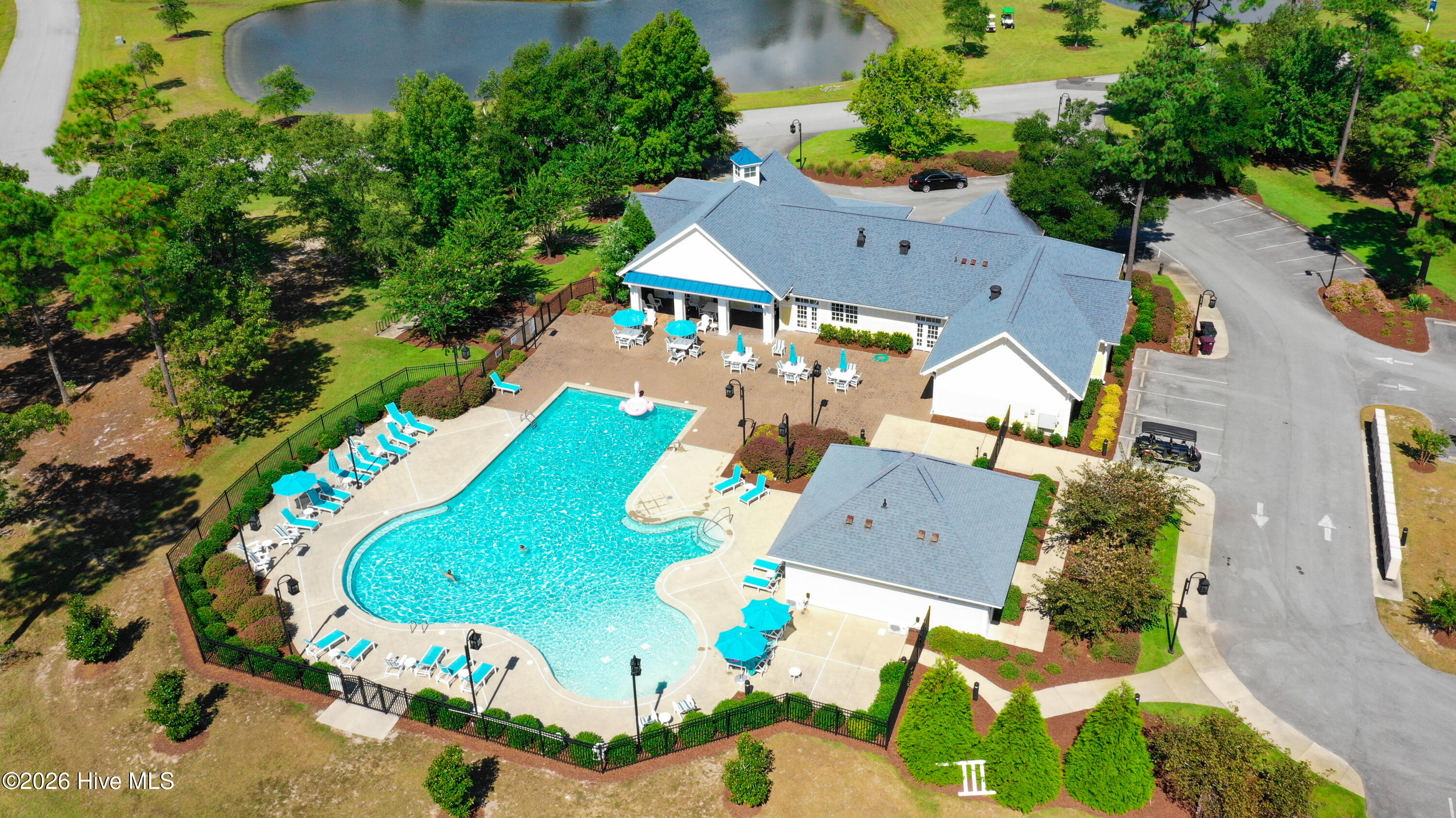 656 Fishermans Point Property Photo 4
