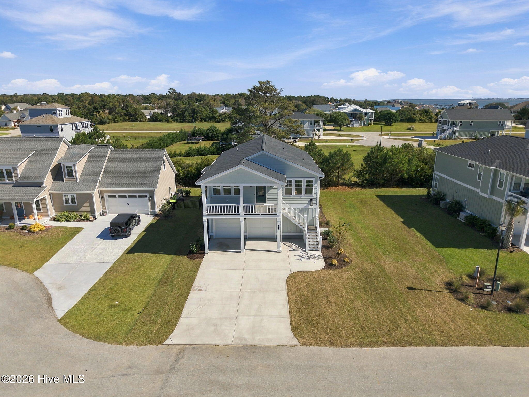 656 Fishermans Point Property Photo 6