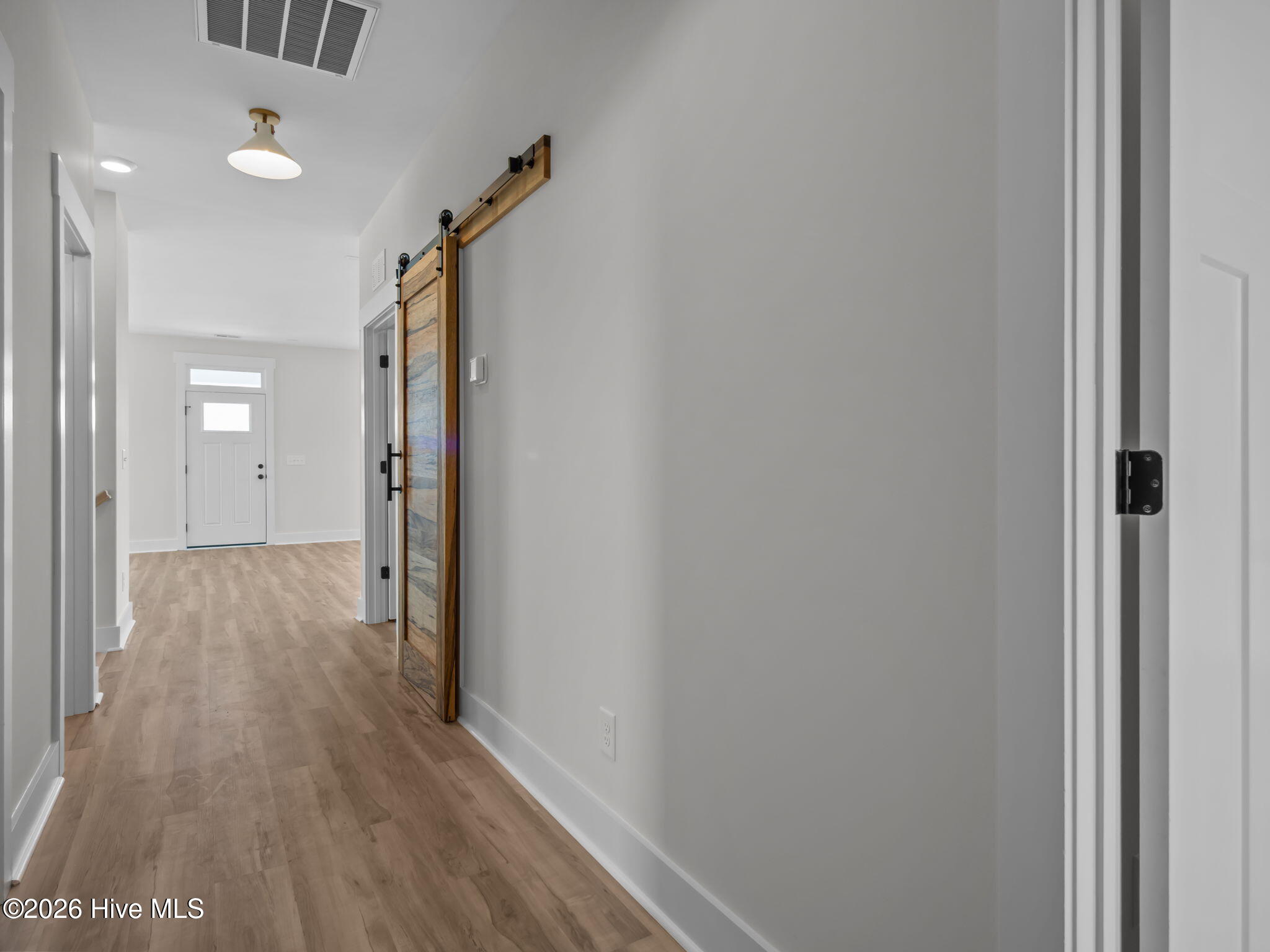 656 Fishermans Point Property Photo 29