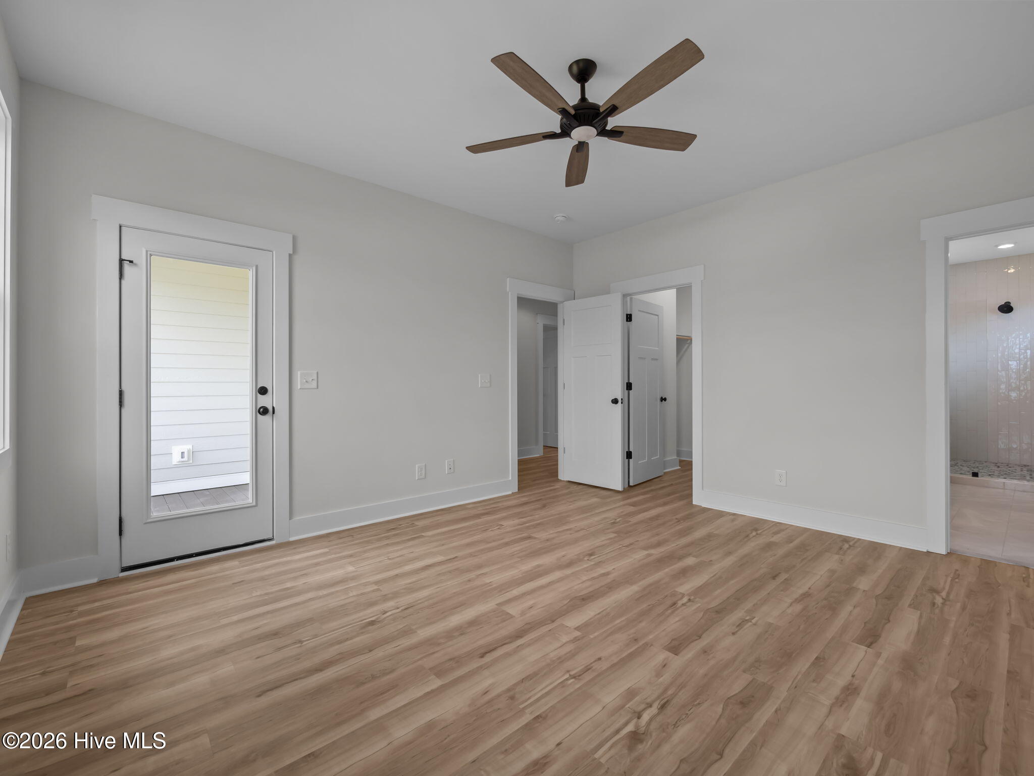 656 Fishermans Point Property Photo 30