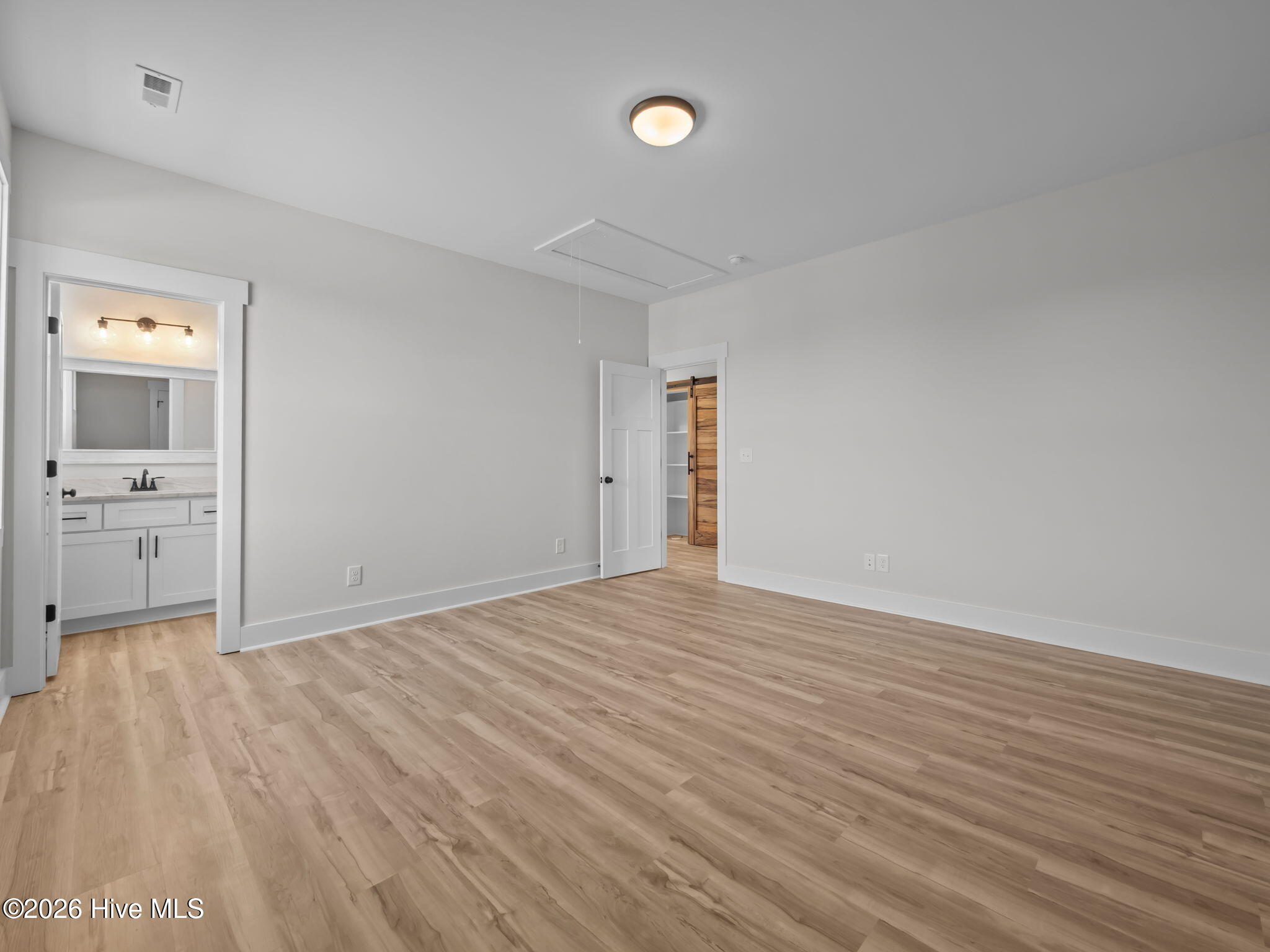 656 Fishermans Point Property Photo 36