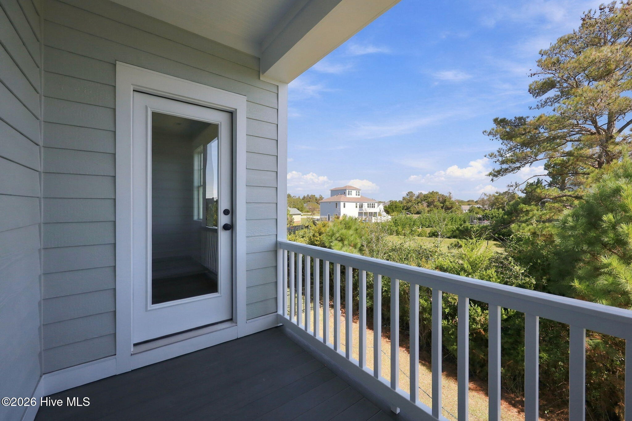 656 Fishermans Point Property Photo 39