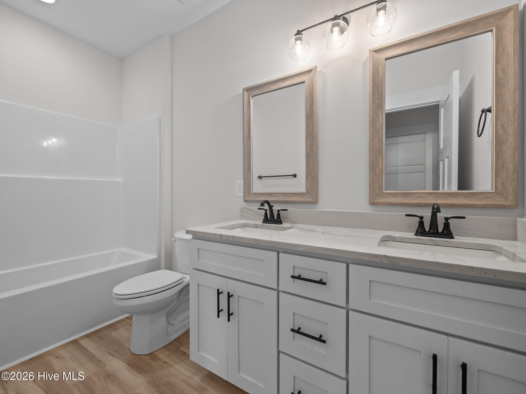 656 Fishermans Point Property Photo 43