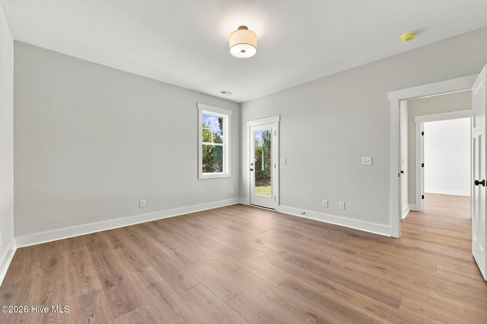 656 Fishermans Point Property Photo 45