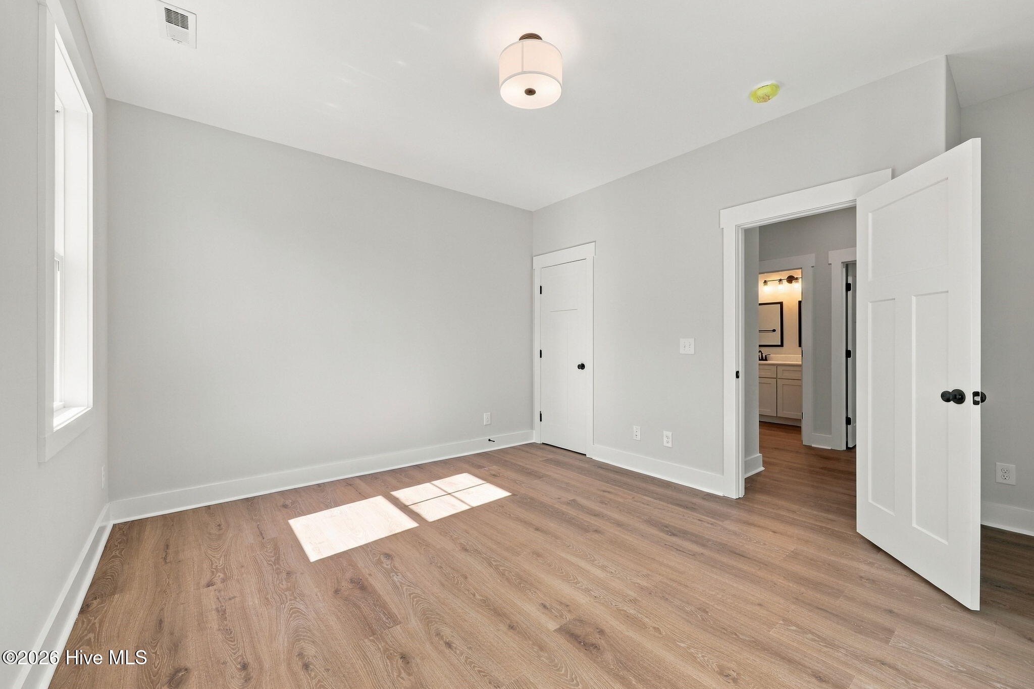 656 Fishermans Point Property Photo 46