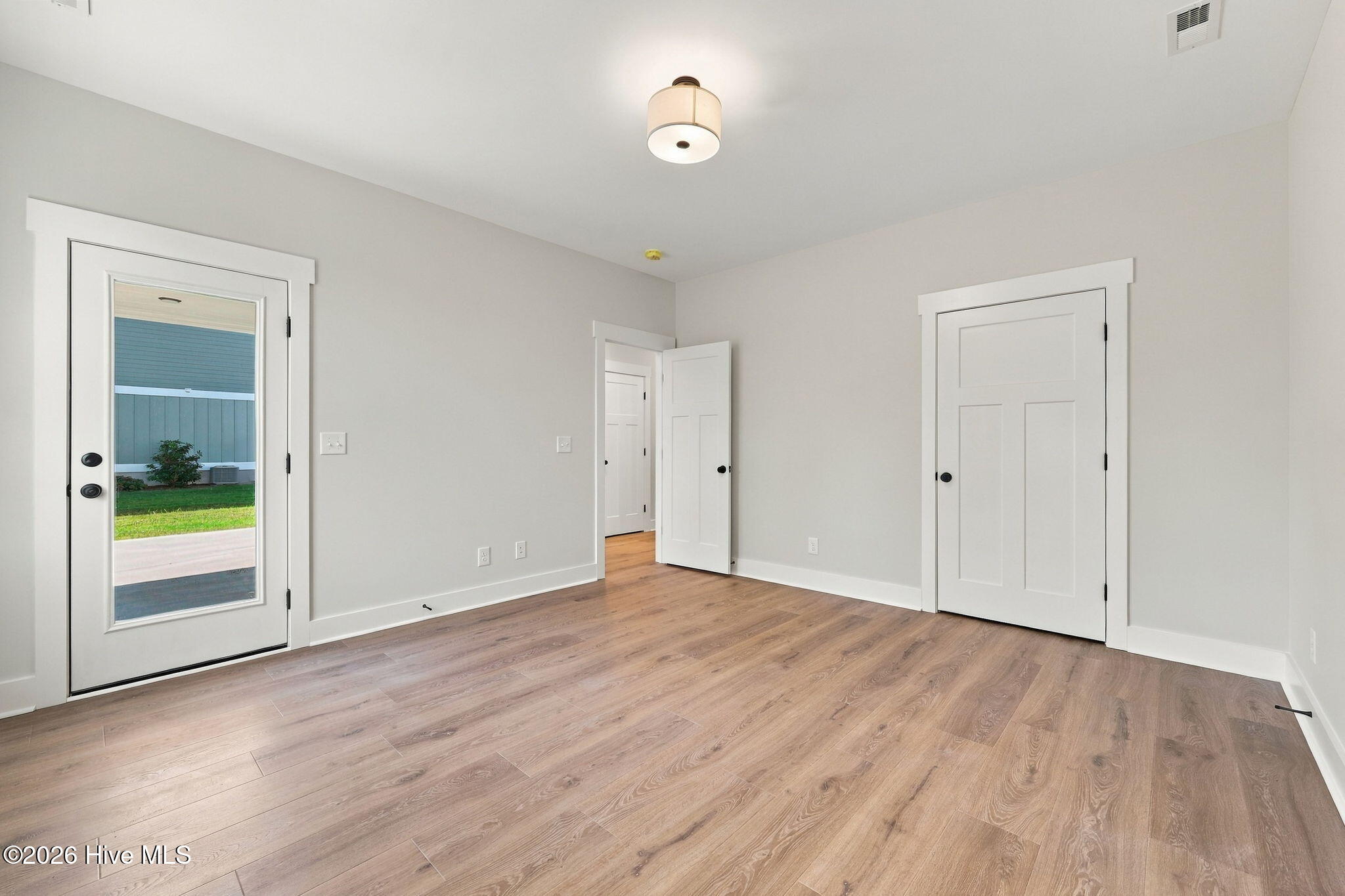 656 Fishermans Point Property Photo 48