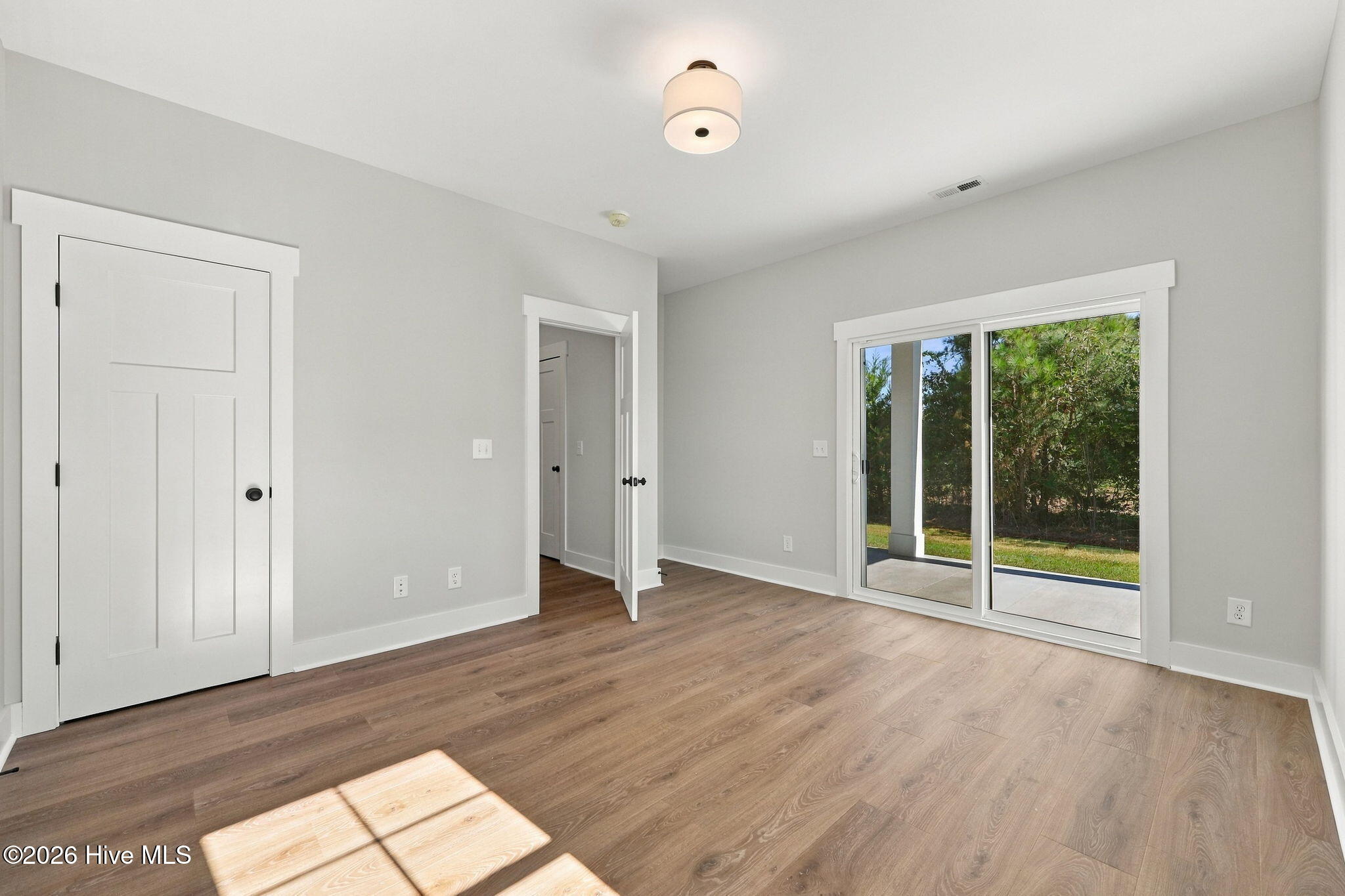 656 Fishermans Point Property Photo 49