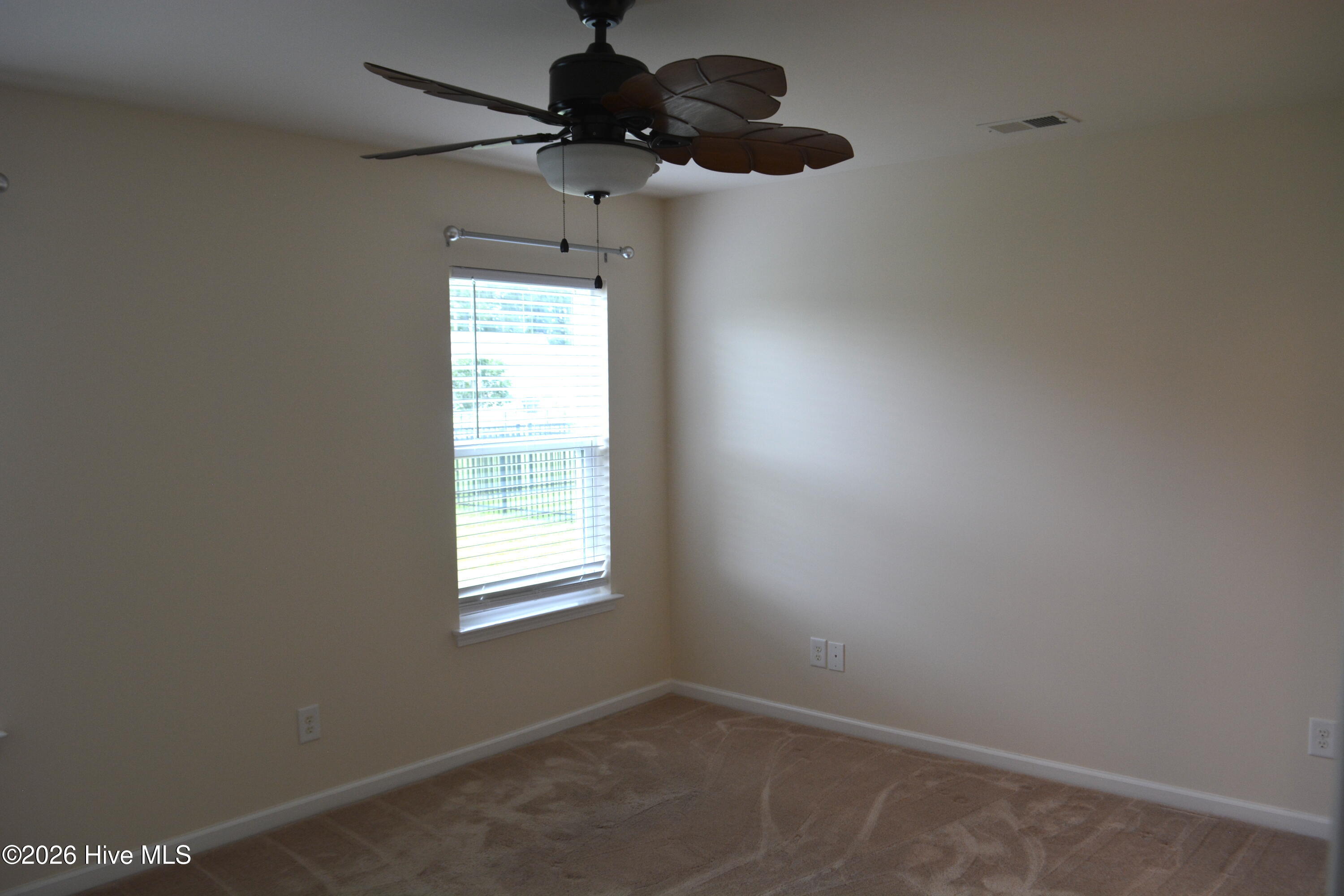 692 Pickering Drive Nw Property Photo 9