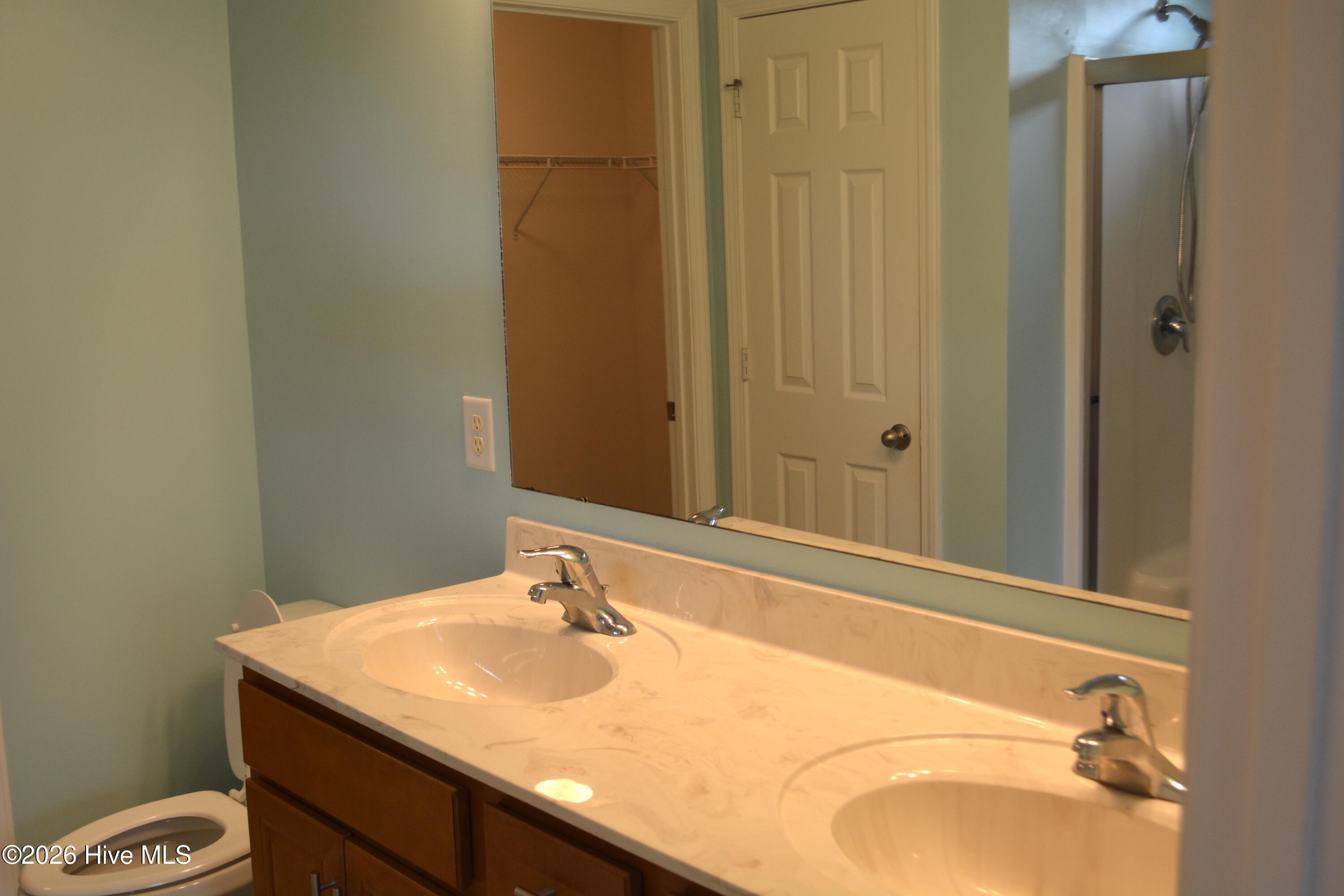 692 Pickering Drive Nw Property Photo 13