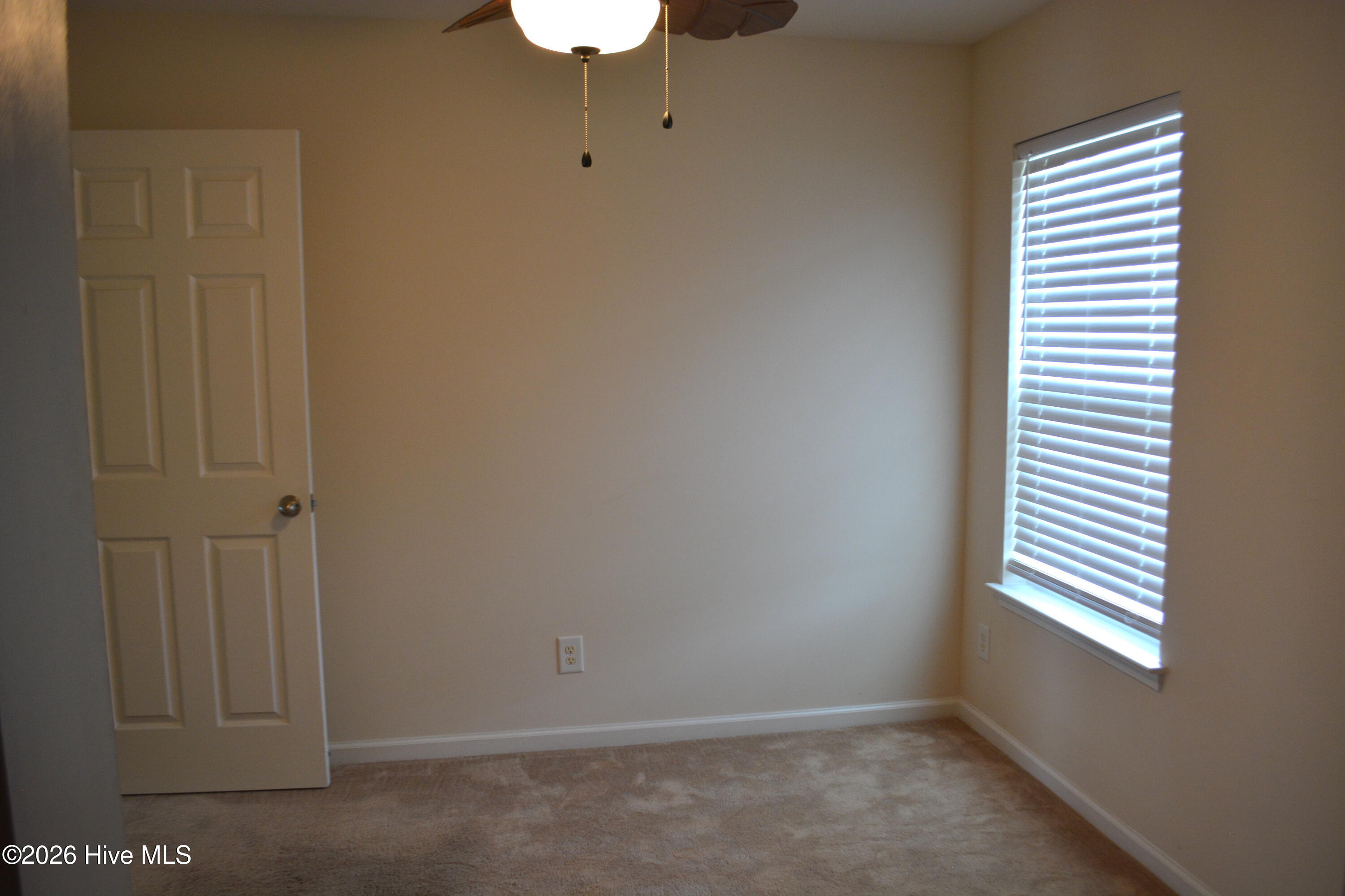 692 Pickering Drive Nw Property Photo 18