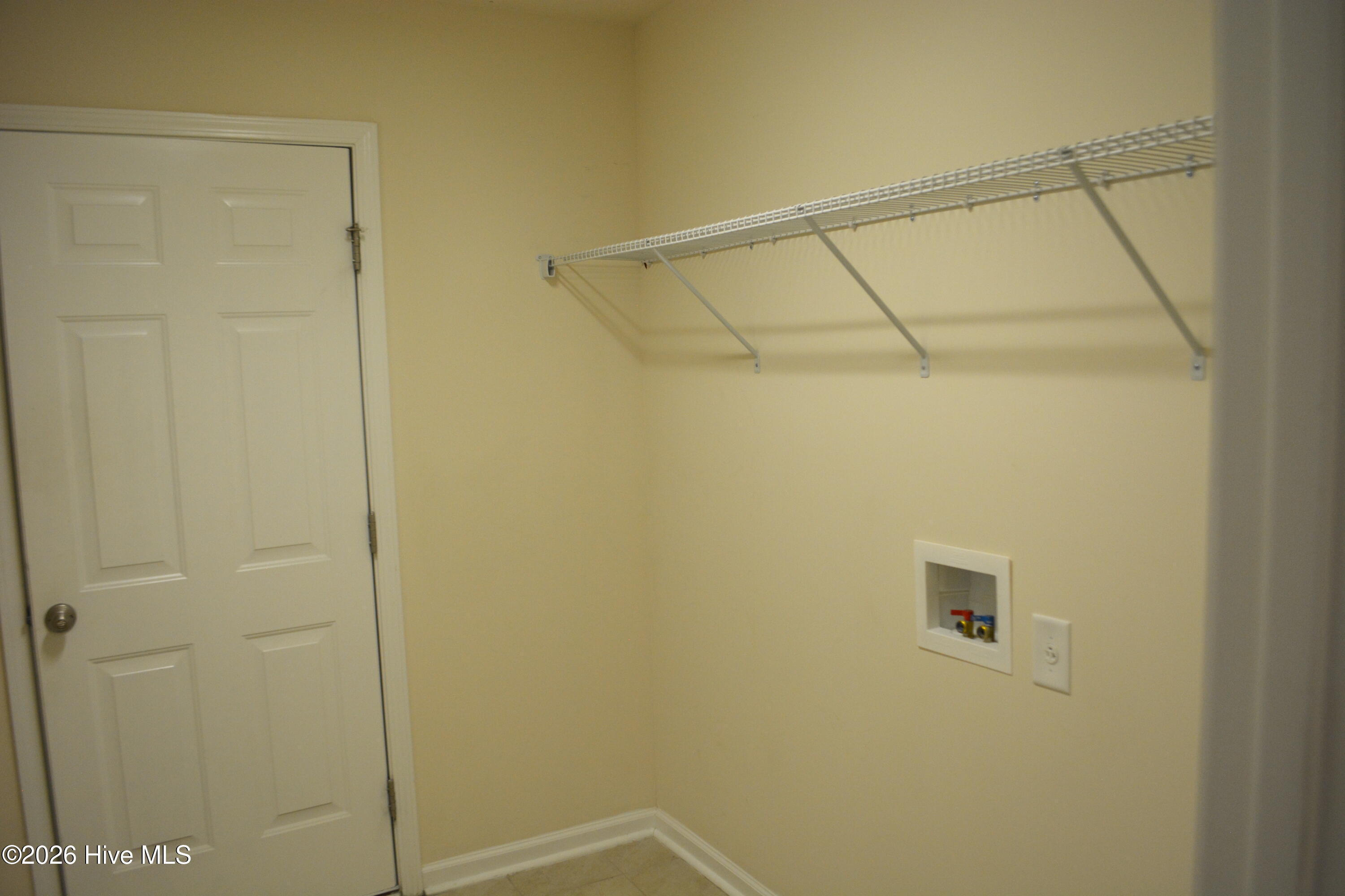 692 Pickering Drive Nw Property Photo 20