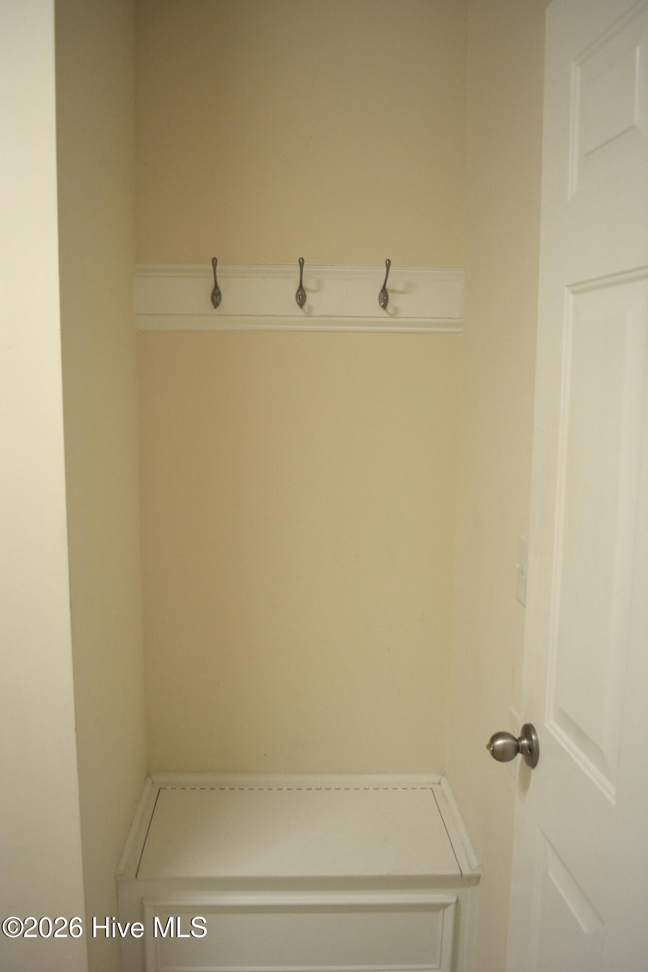 692 Pickering Drive Nw Property Photo 23