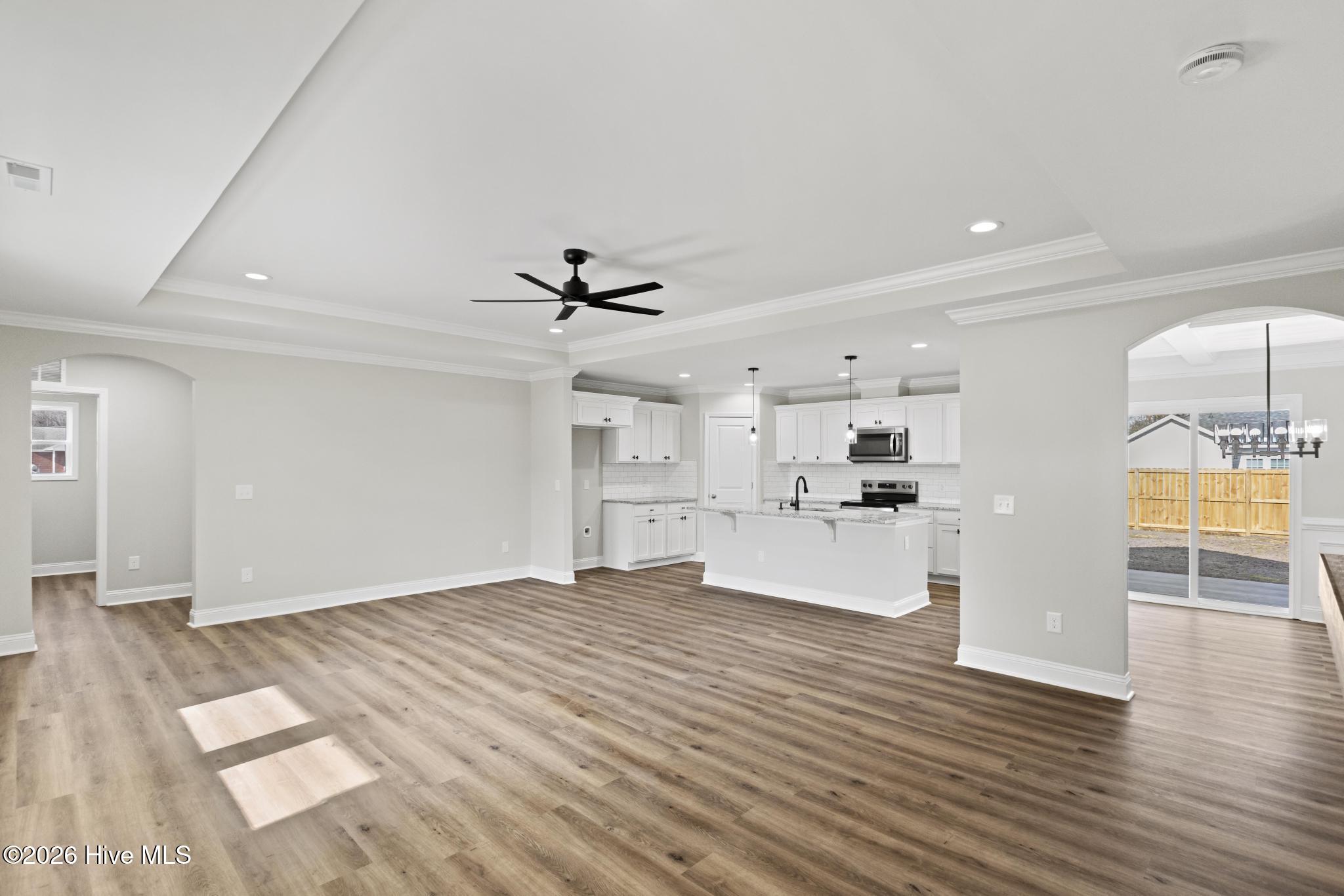 3030 Falcon Court Property Photo 4
