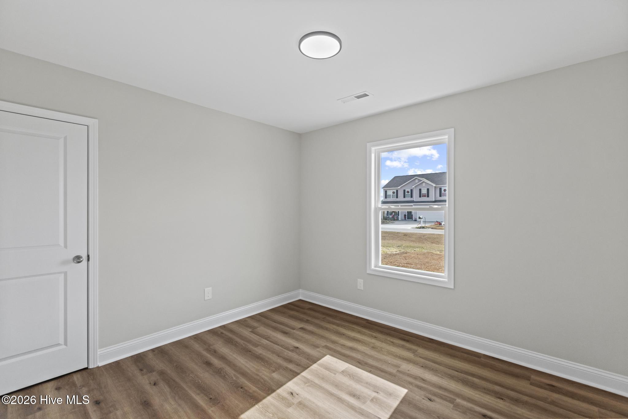 3030 Falcon Court Property Photo 25