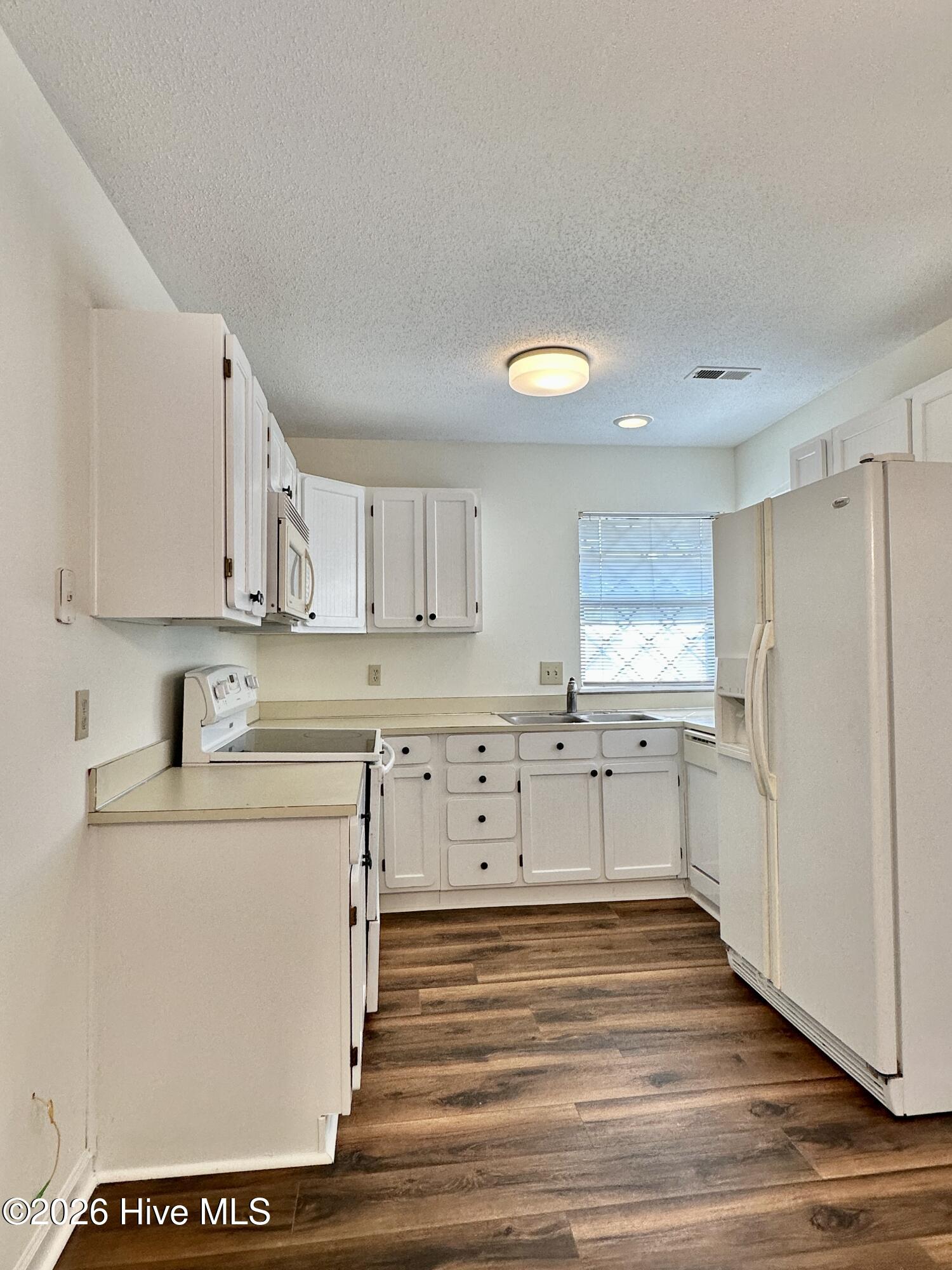 200 Rollins Drive 45 Property Photo 6