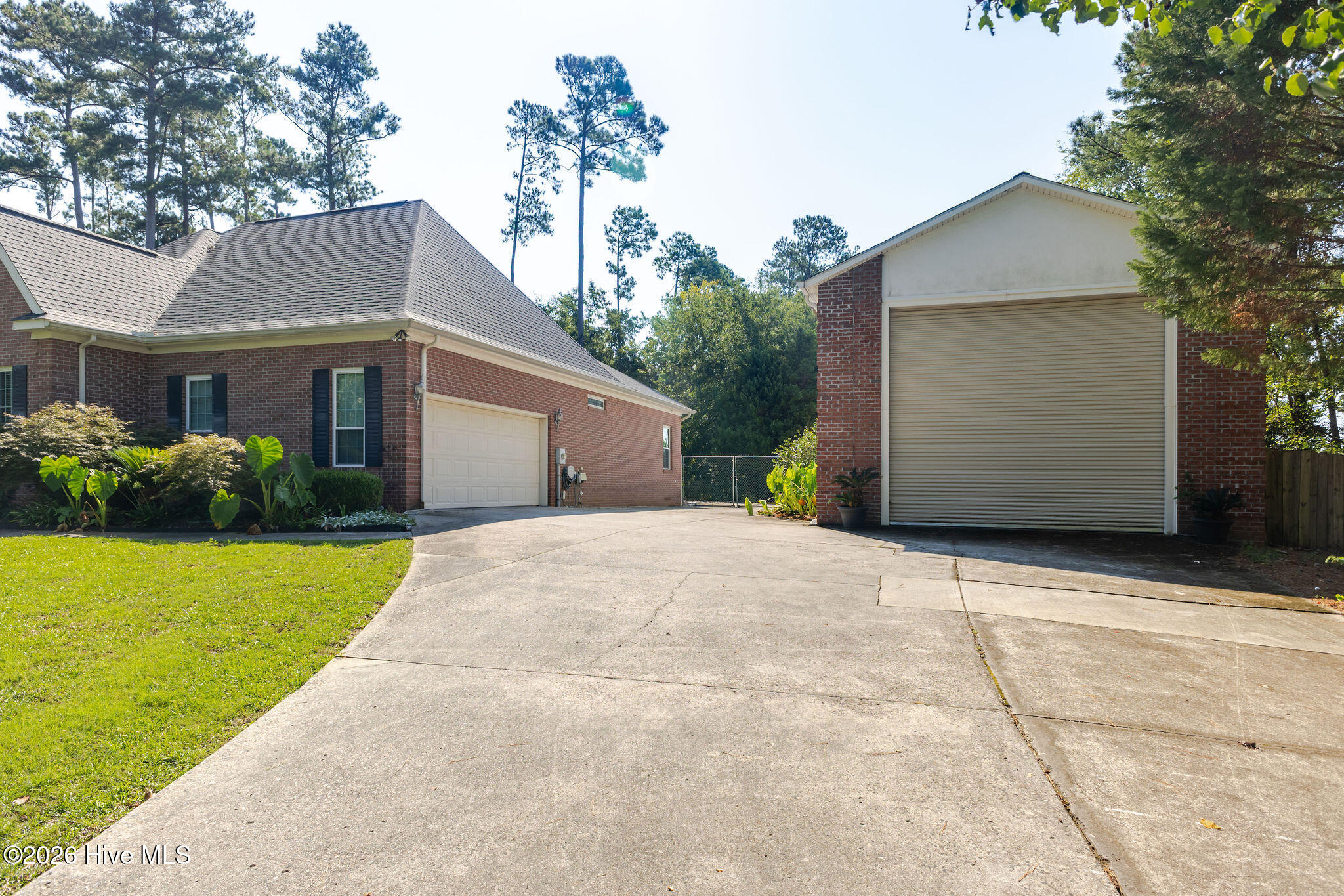 4816 Silver Lake Drive Property Photo 3