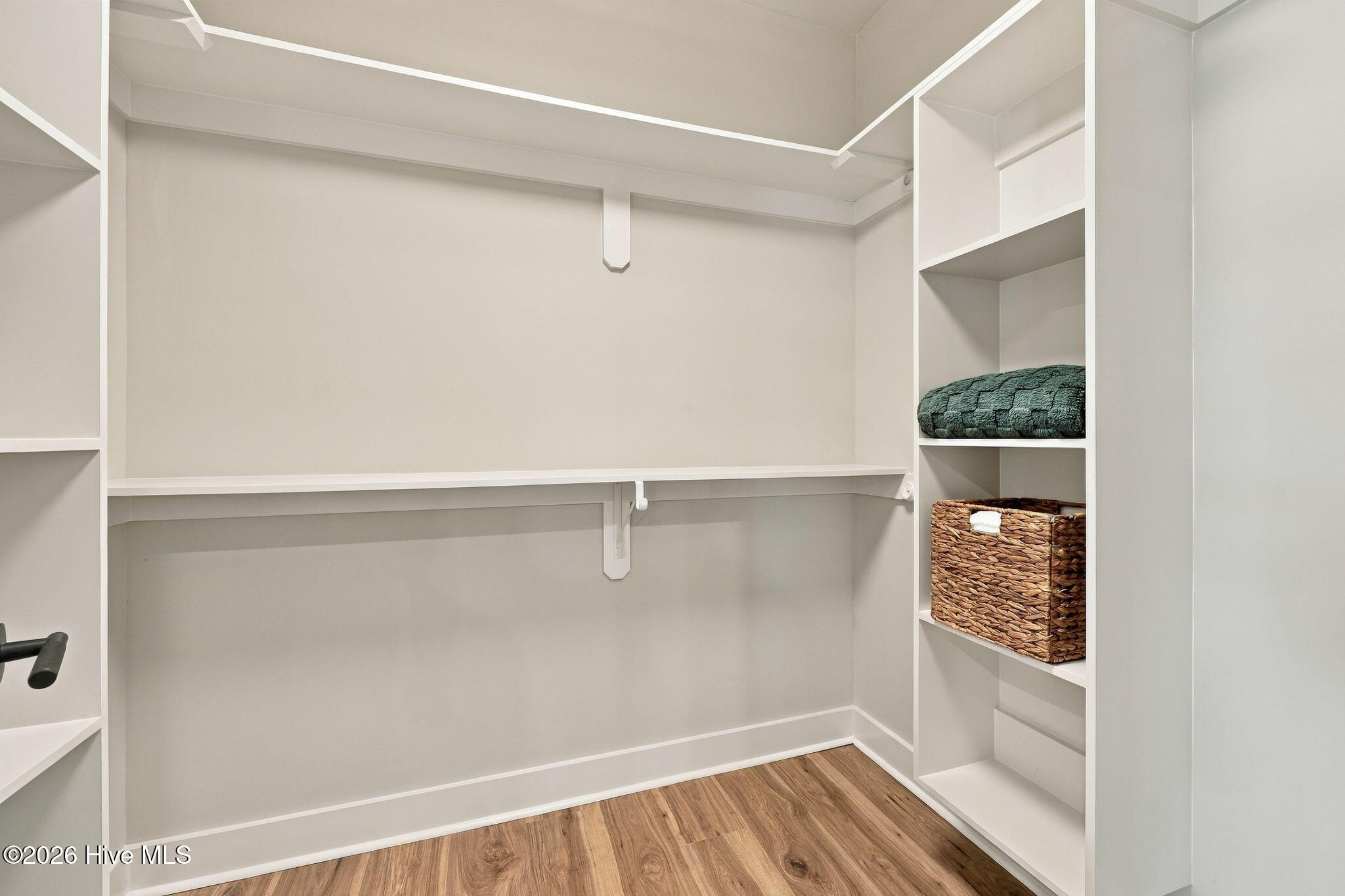 3741 Prestwick Place Property Photo 29