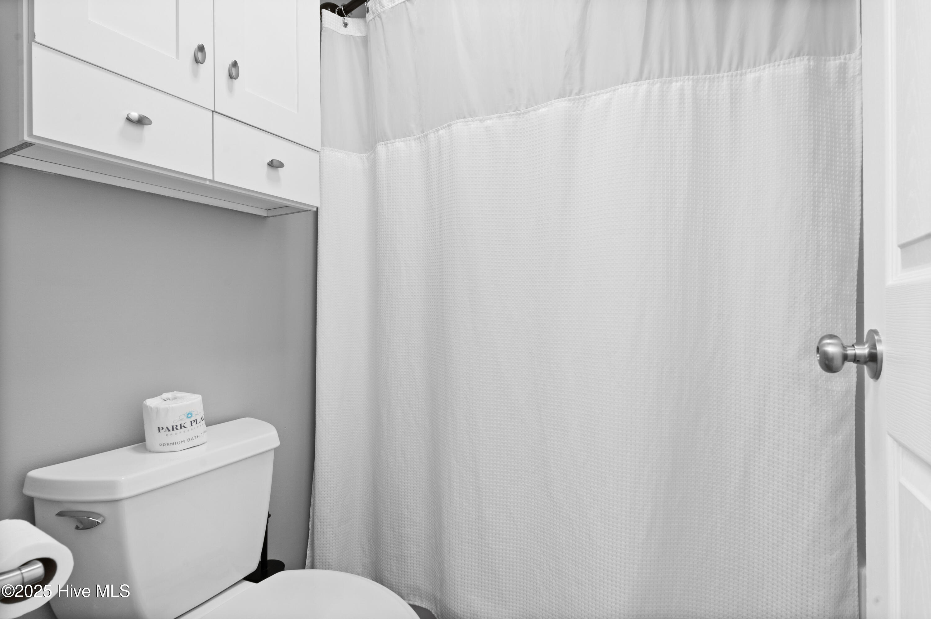305 N Topsail Drive 25 Property Photo 17