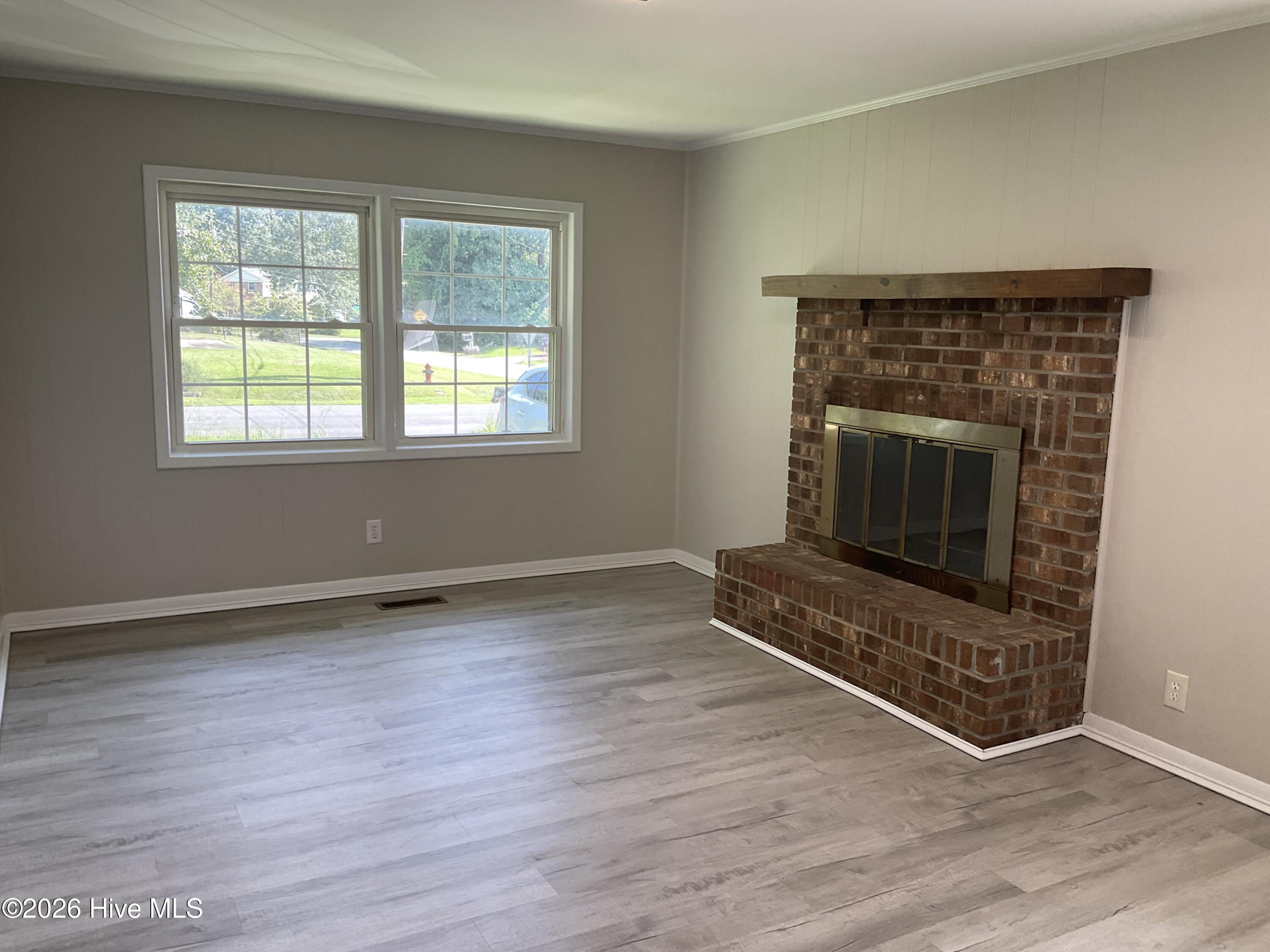 104 Greencrest Circle Property Photo 3