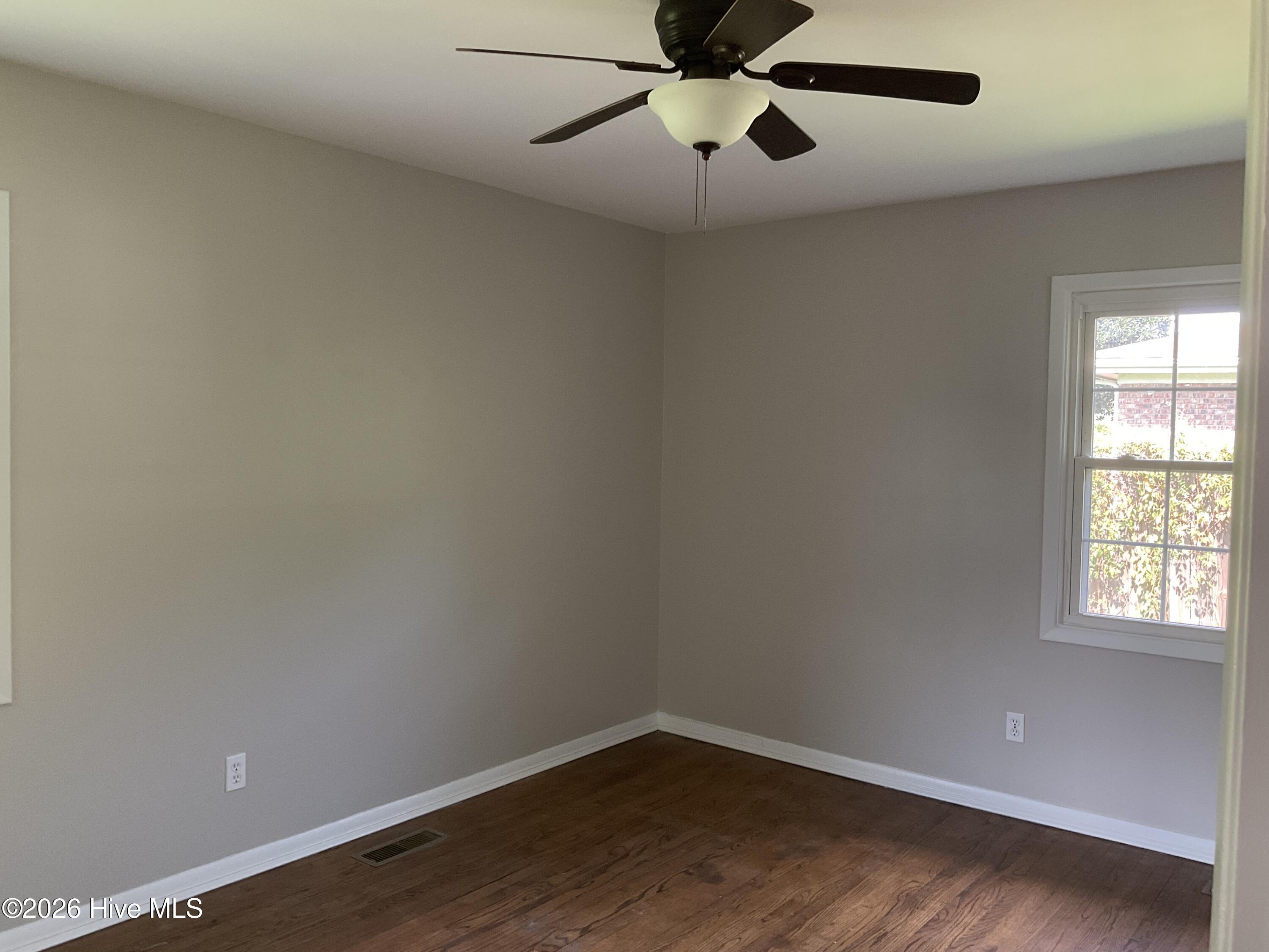 104 Greencrest Circle Property Photo 8