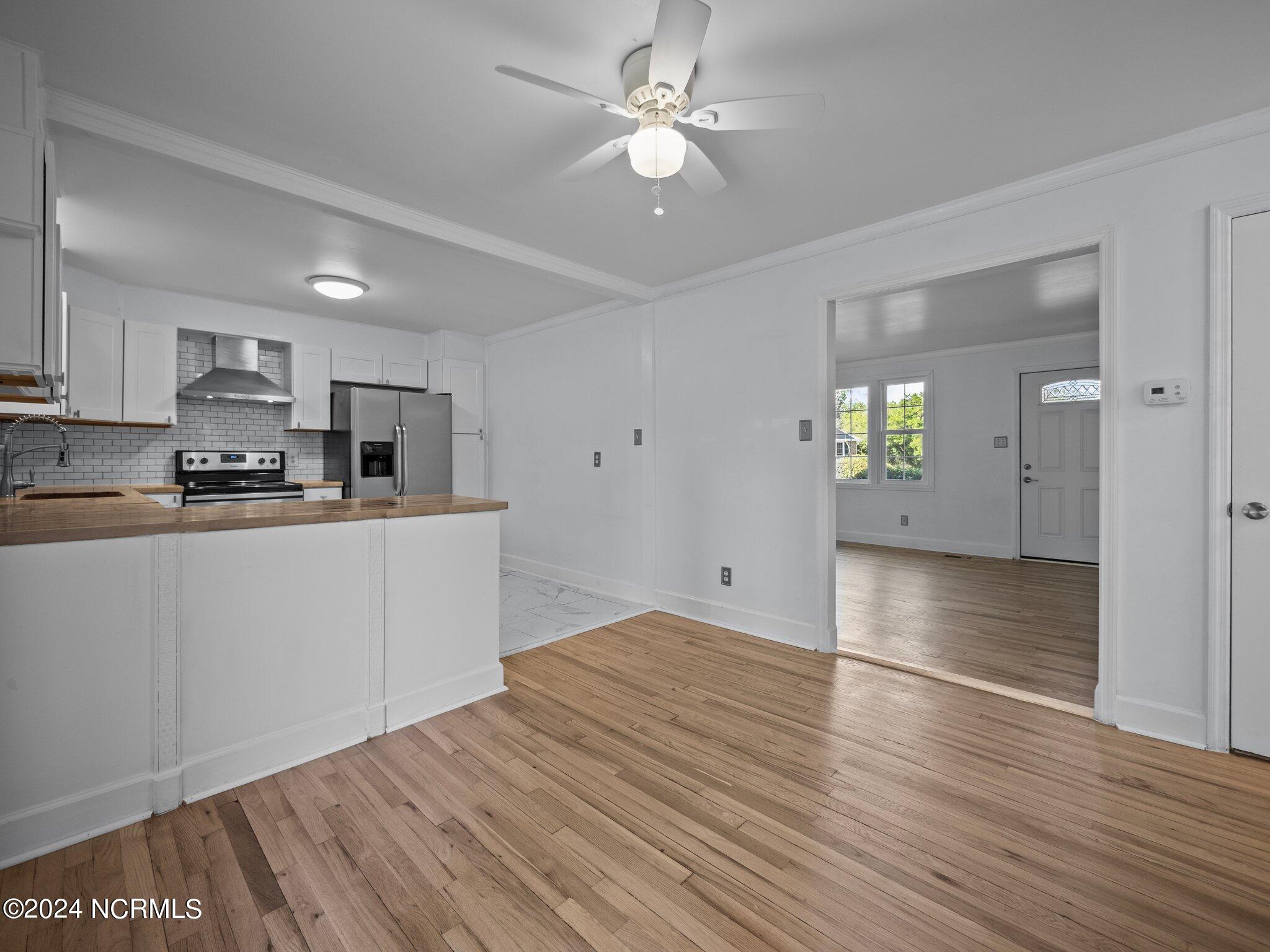 1011 Daniel Place Property Photo 9