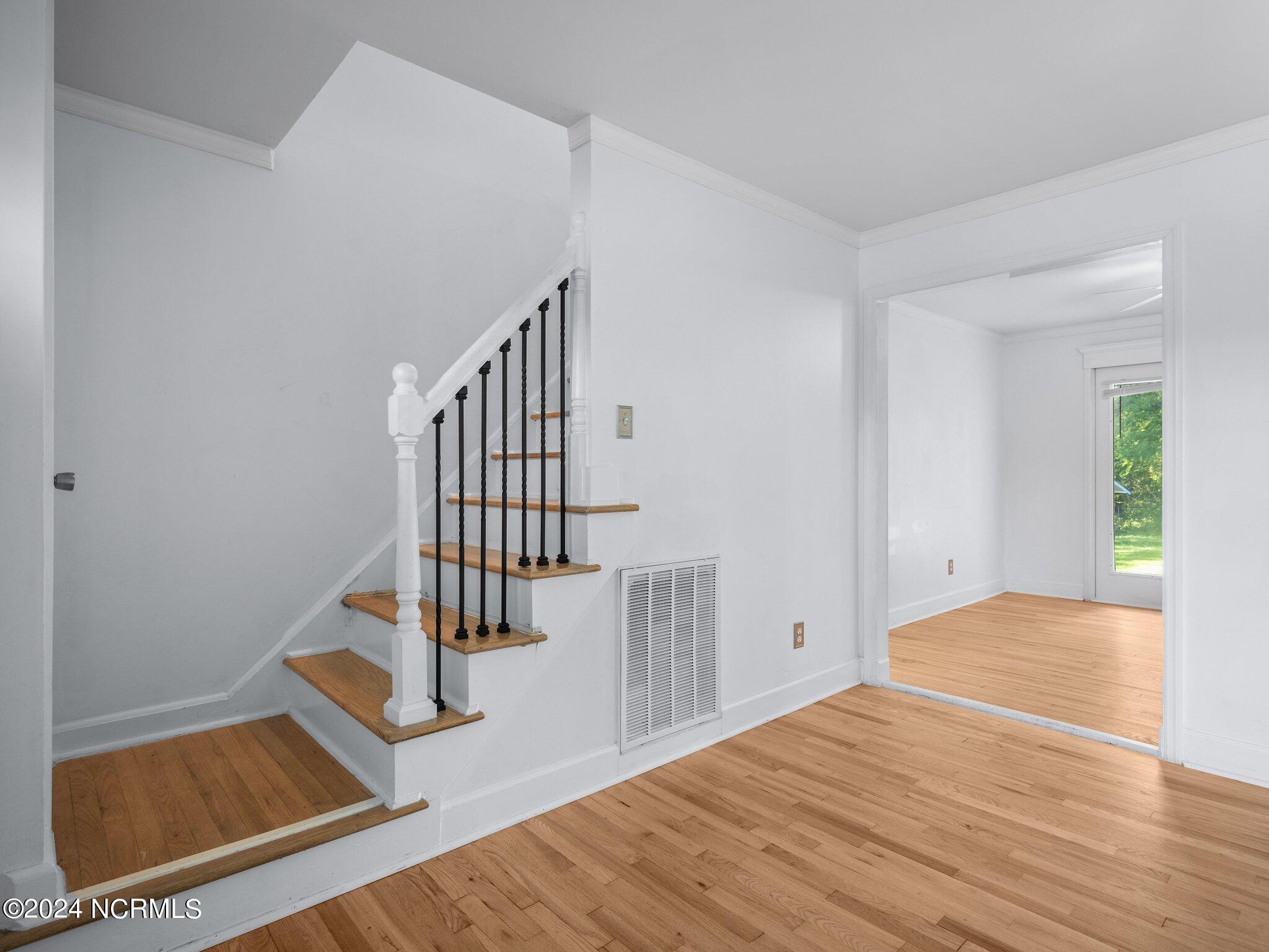 1011 Daniel Place Property Photo 13