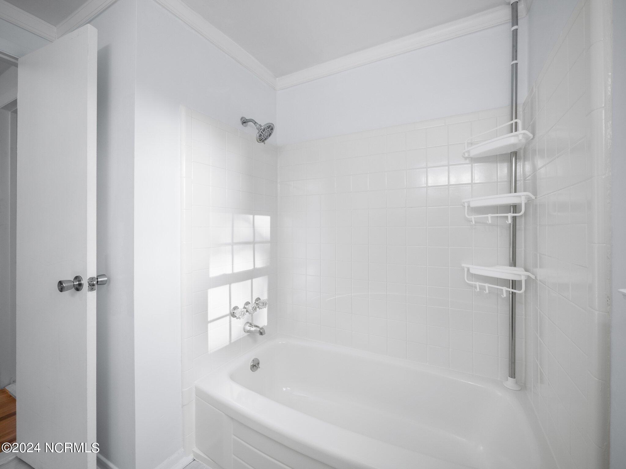 1011 Daniel Place Property Photo 17