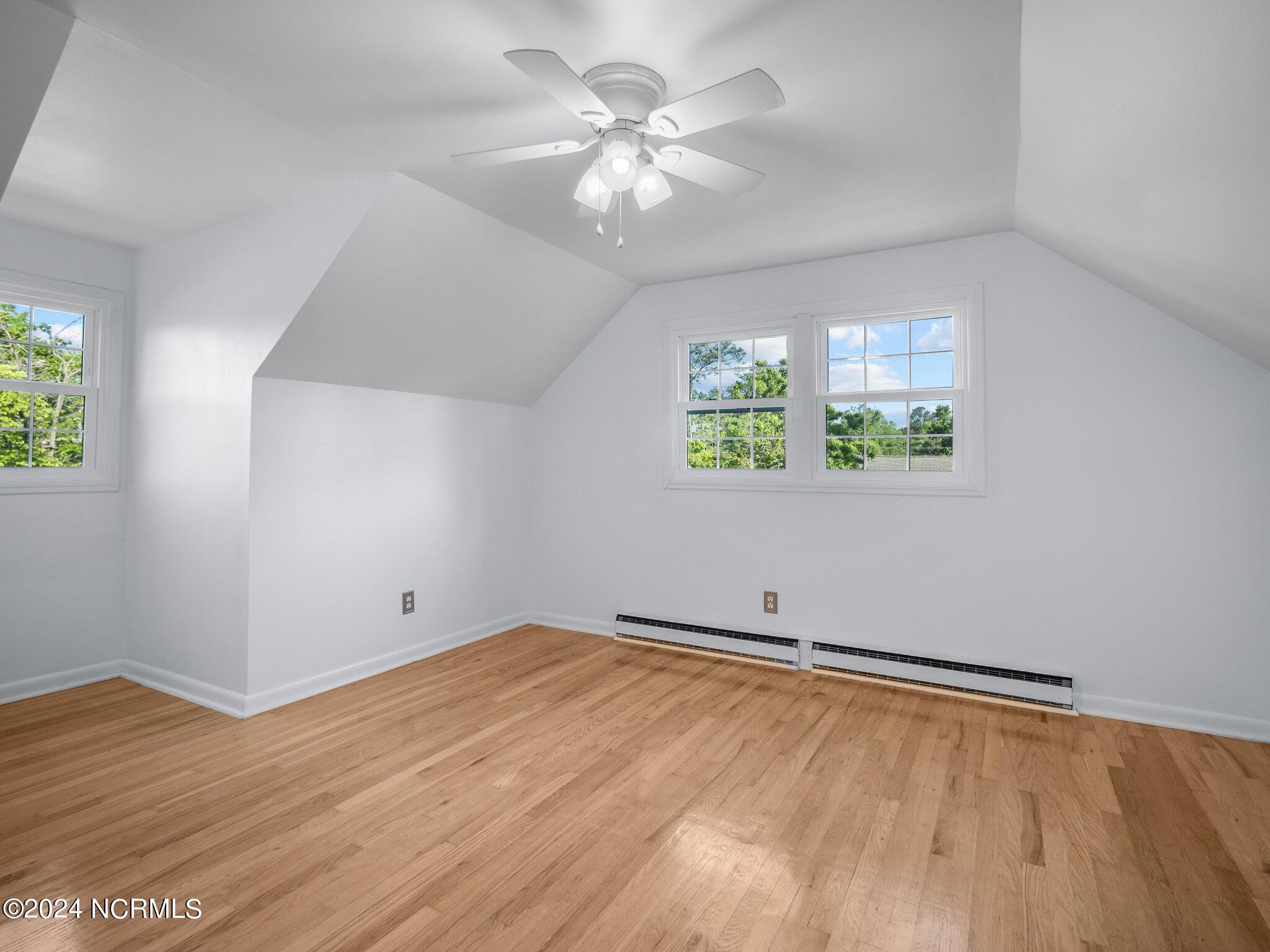 1011 Daniel Place Property Photo 20