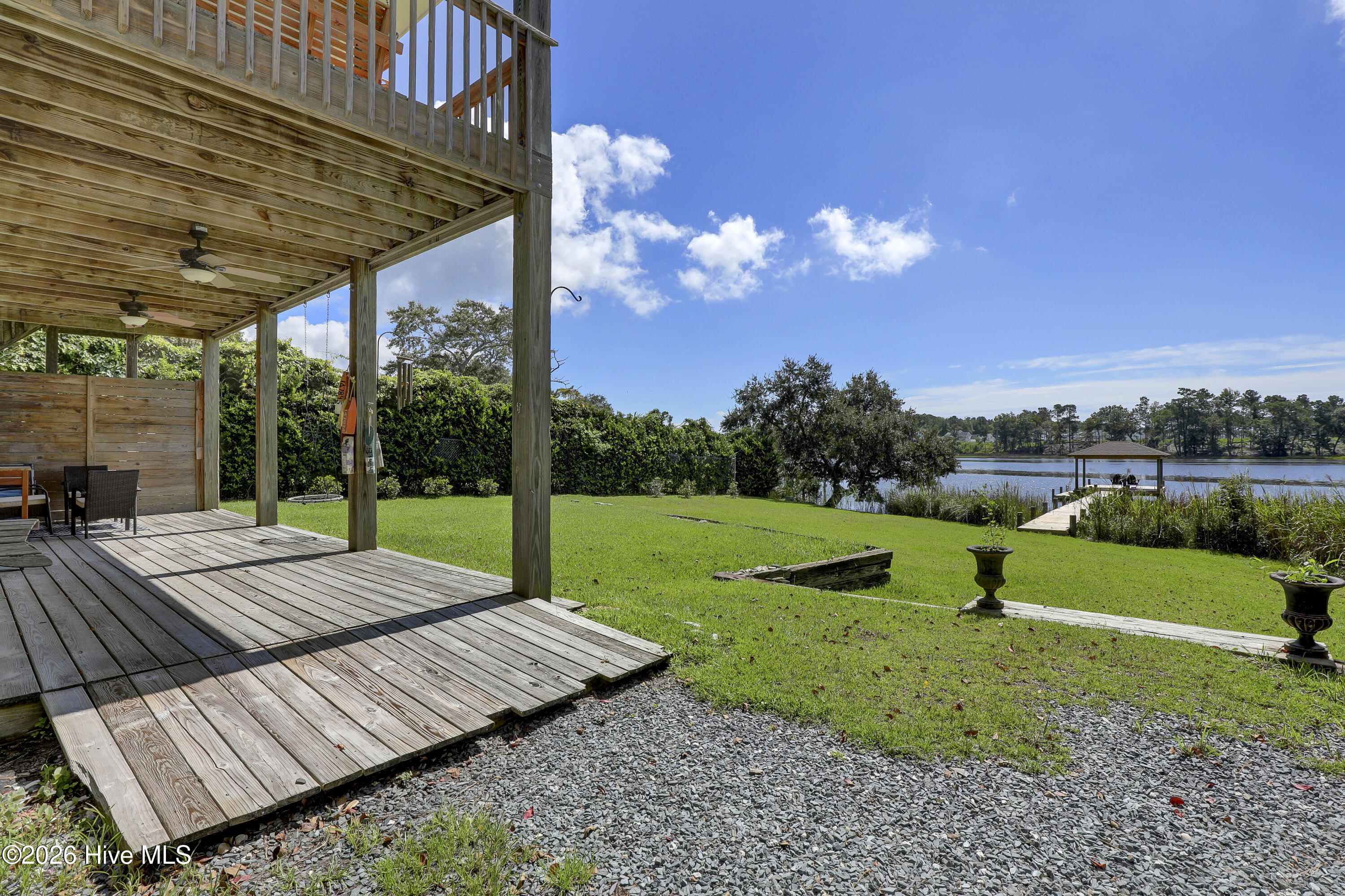 716 Bay Harbor Drive Property Photo 5