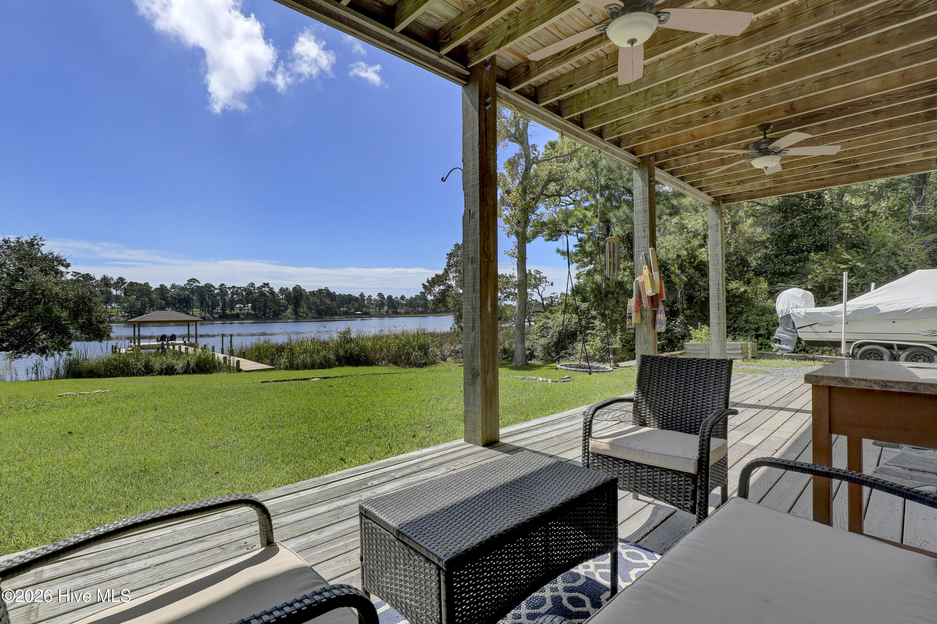716 Bay Harbor Drive Property Photo 6