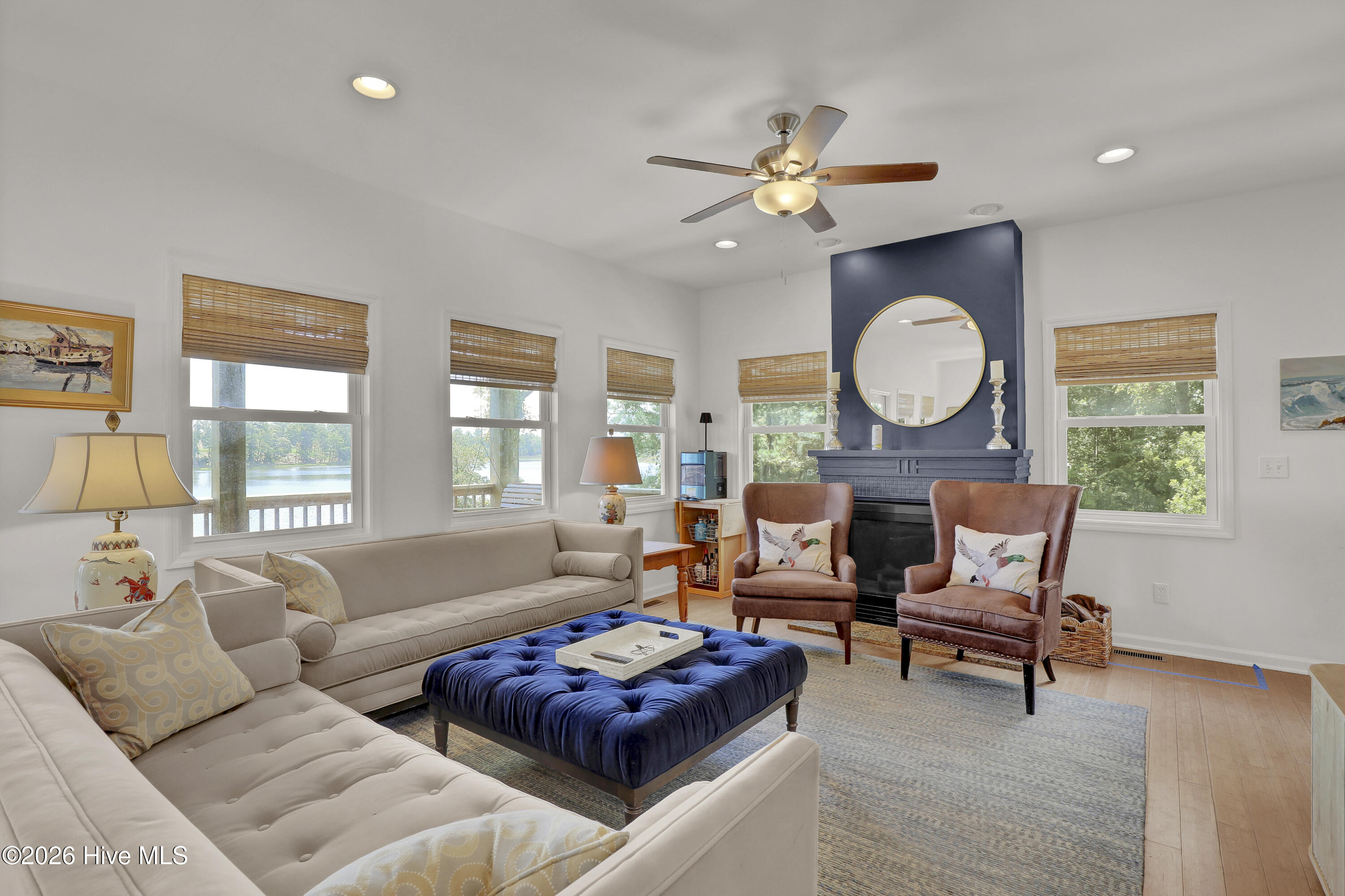 716 Bay Harbor Drive Property Photo 11
