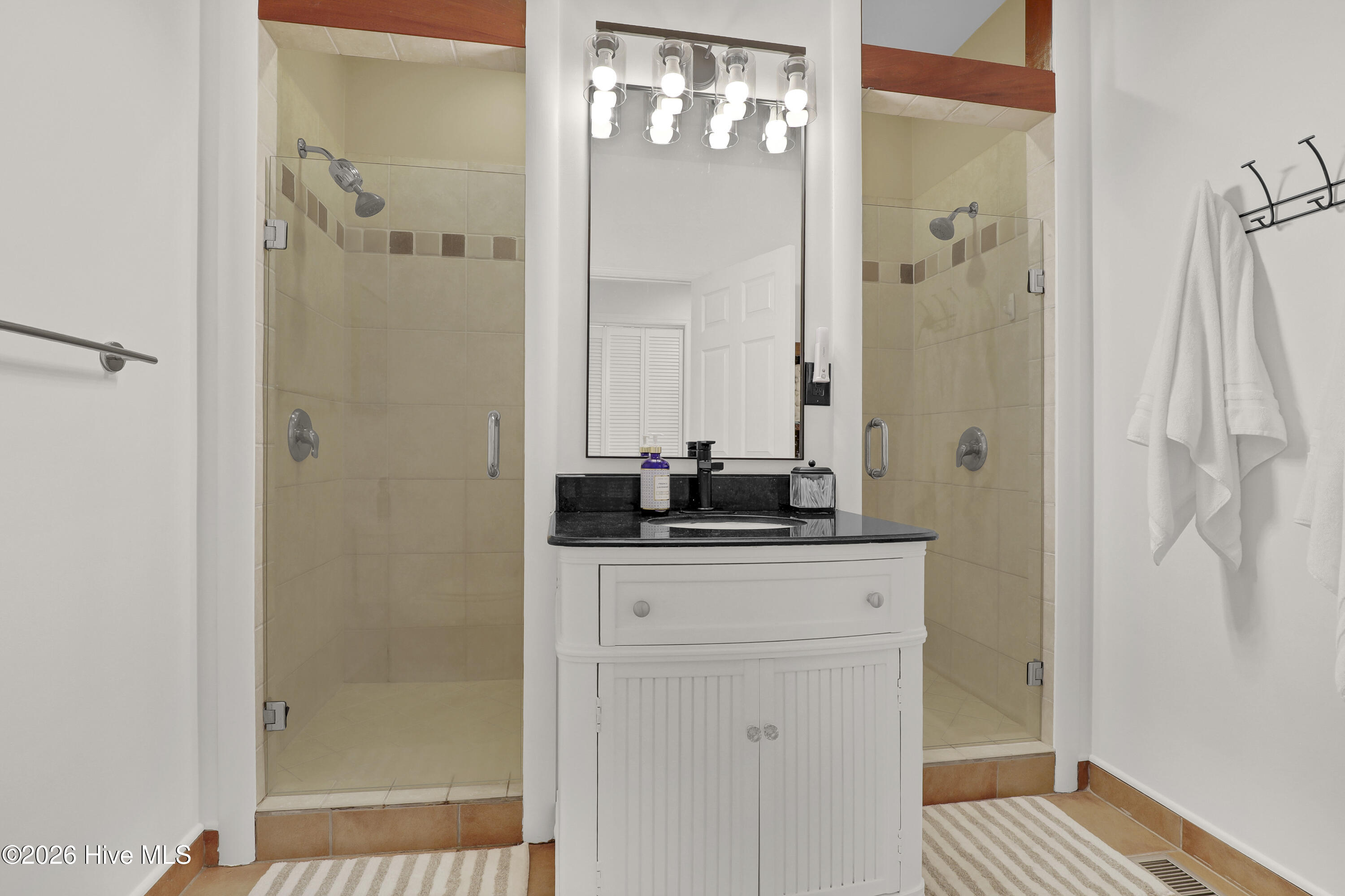 716 Bay Harbor Drive Property Photo 15