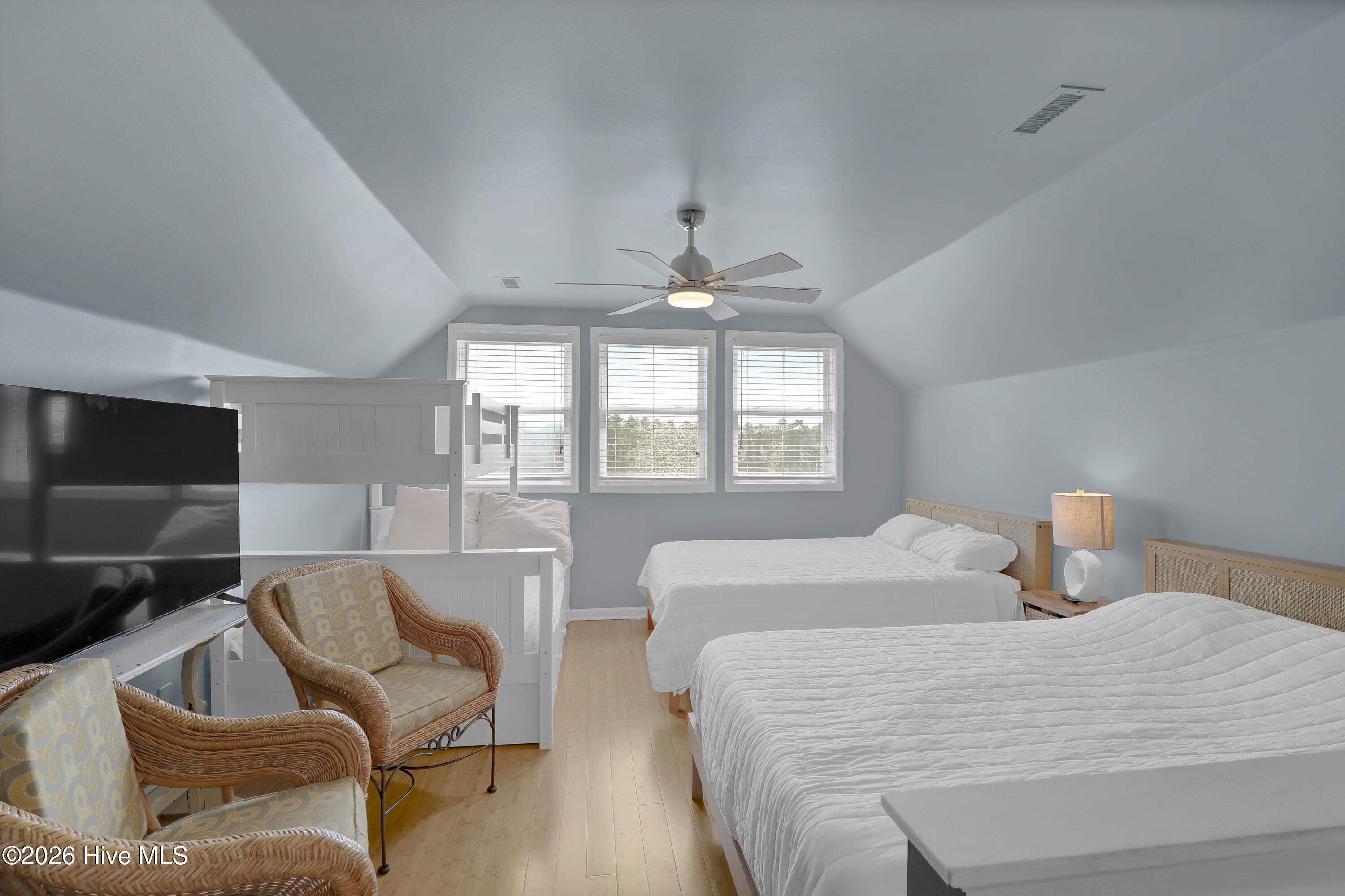 716 Bay Harbor Drive Property Photo 19