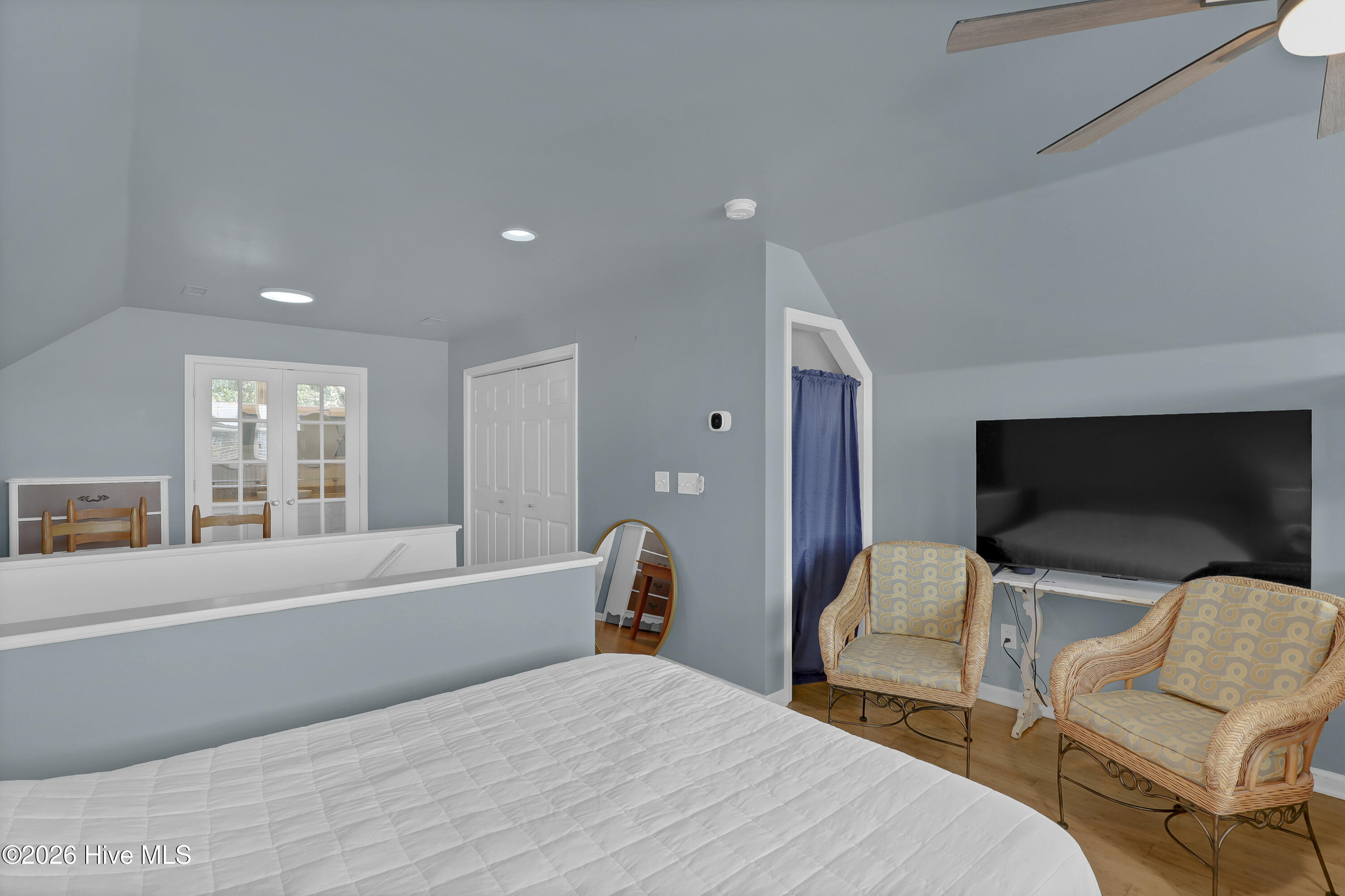 716 Bay Harbor Drive Property Photo 20