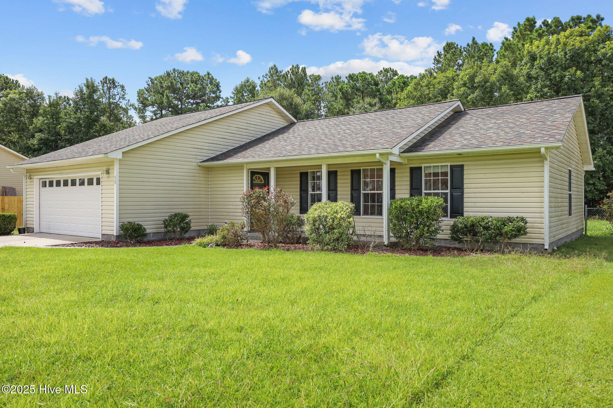 529 Blackberry Court Property Photo 2
