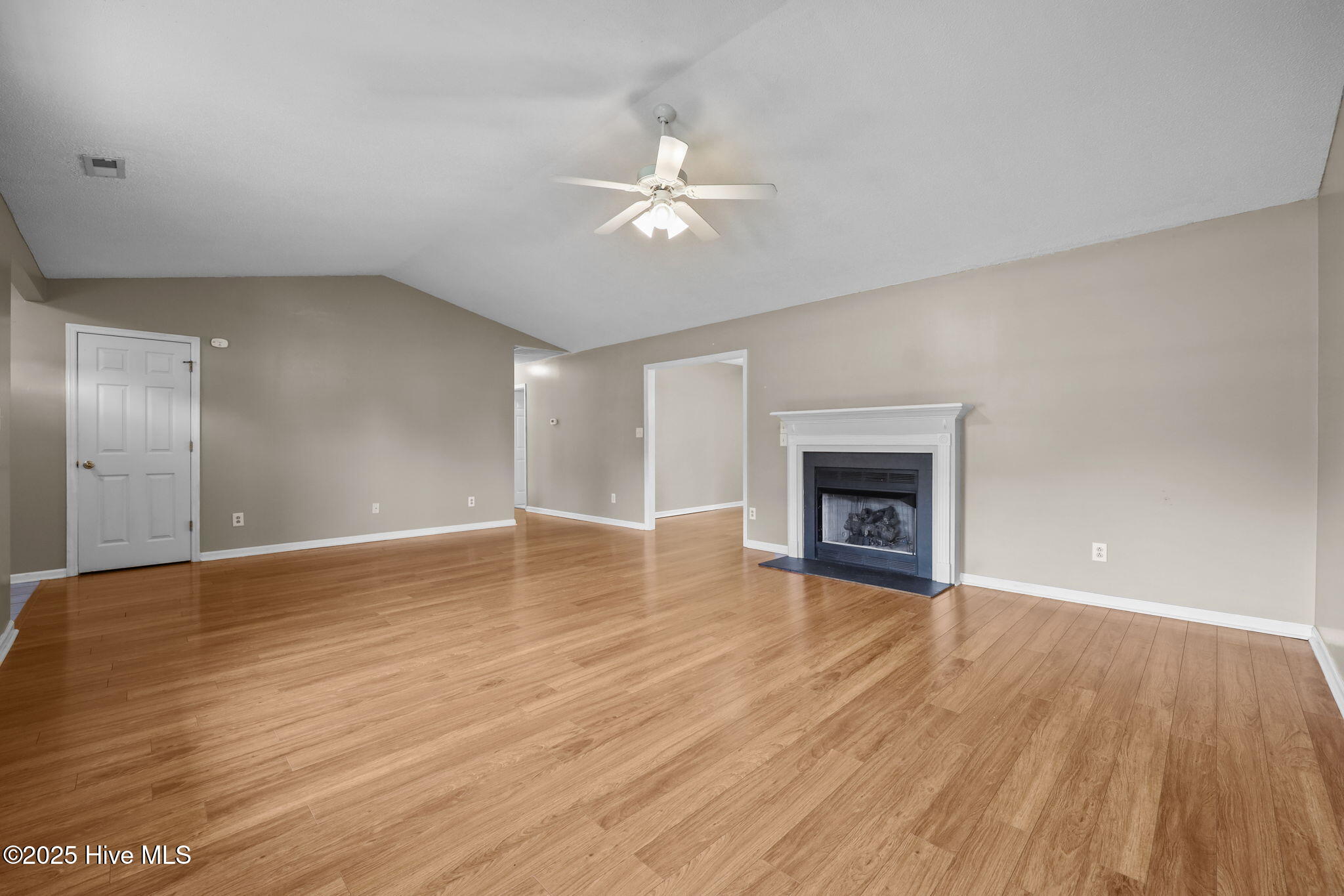 529 Blackberry Court Property Photo 4