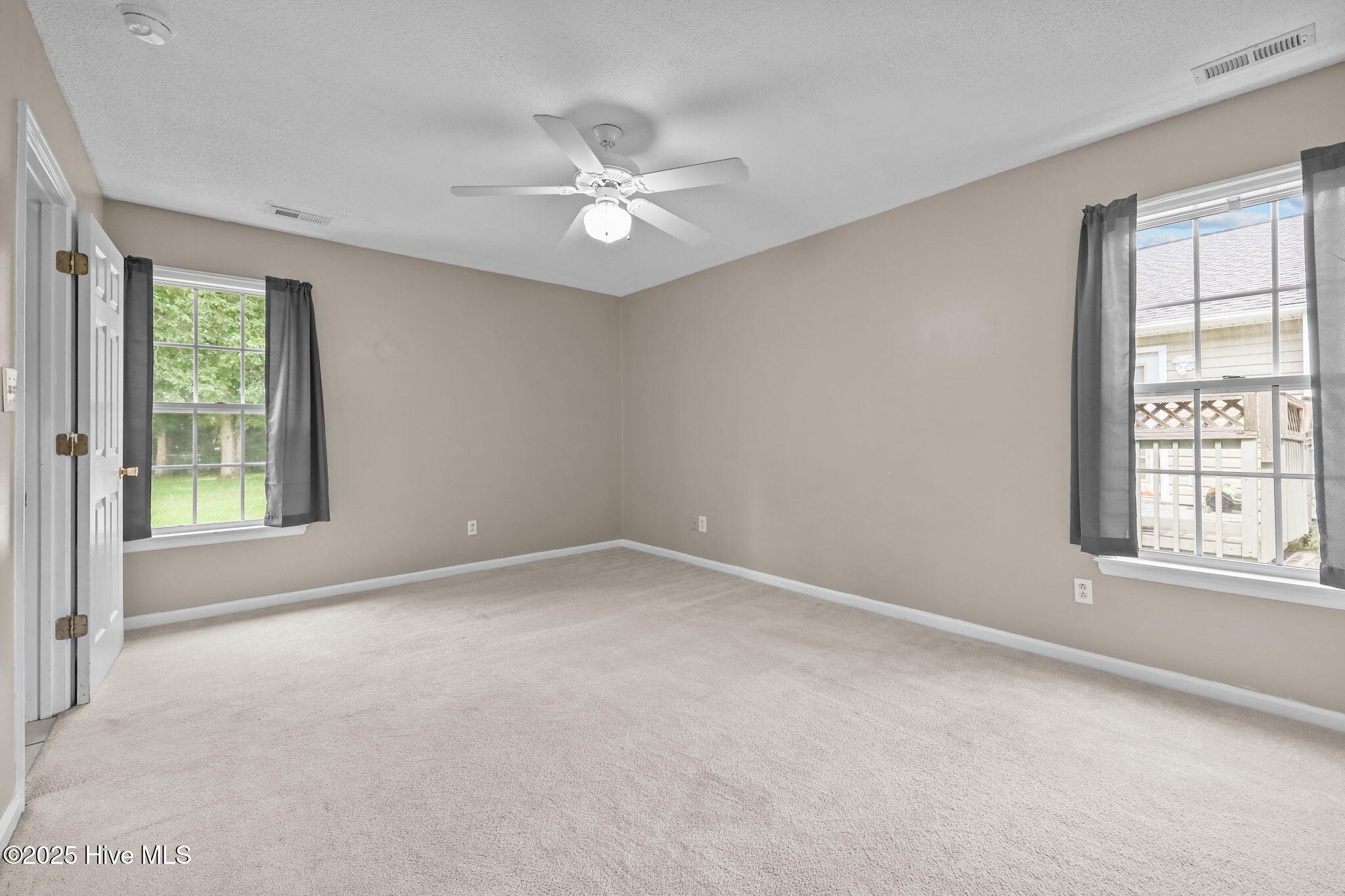 529 Blackberry Court Property Photo 8