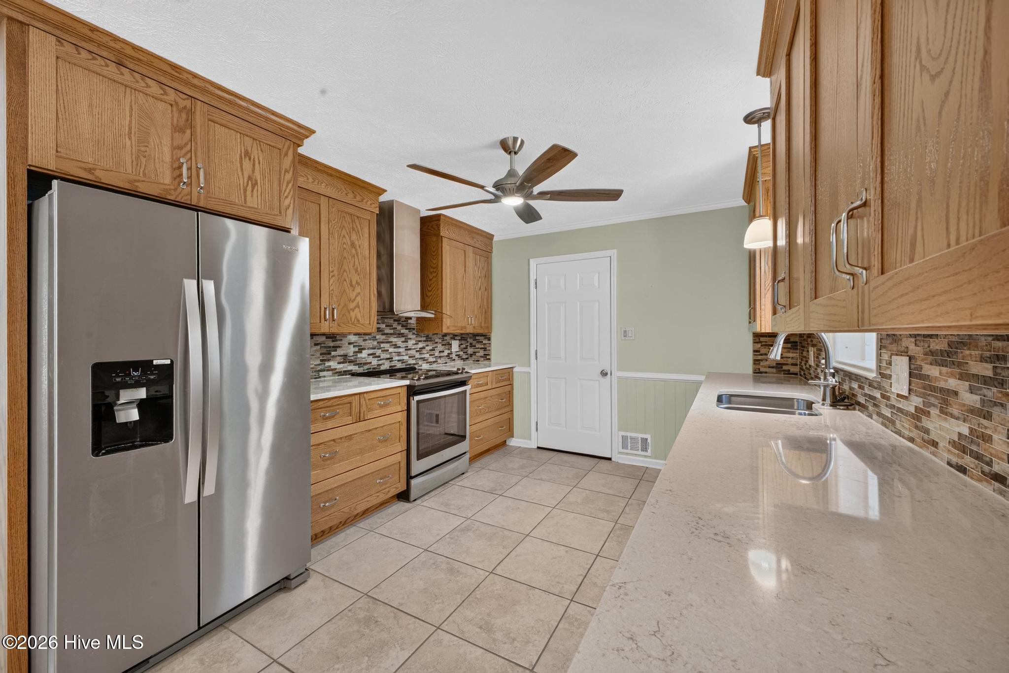 1030 Kismet Drive Property Photo 17