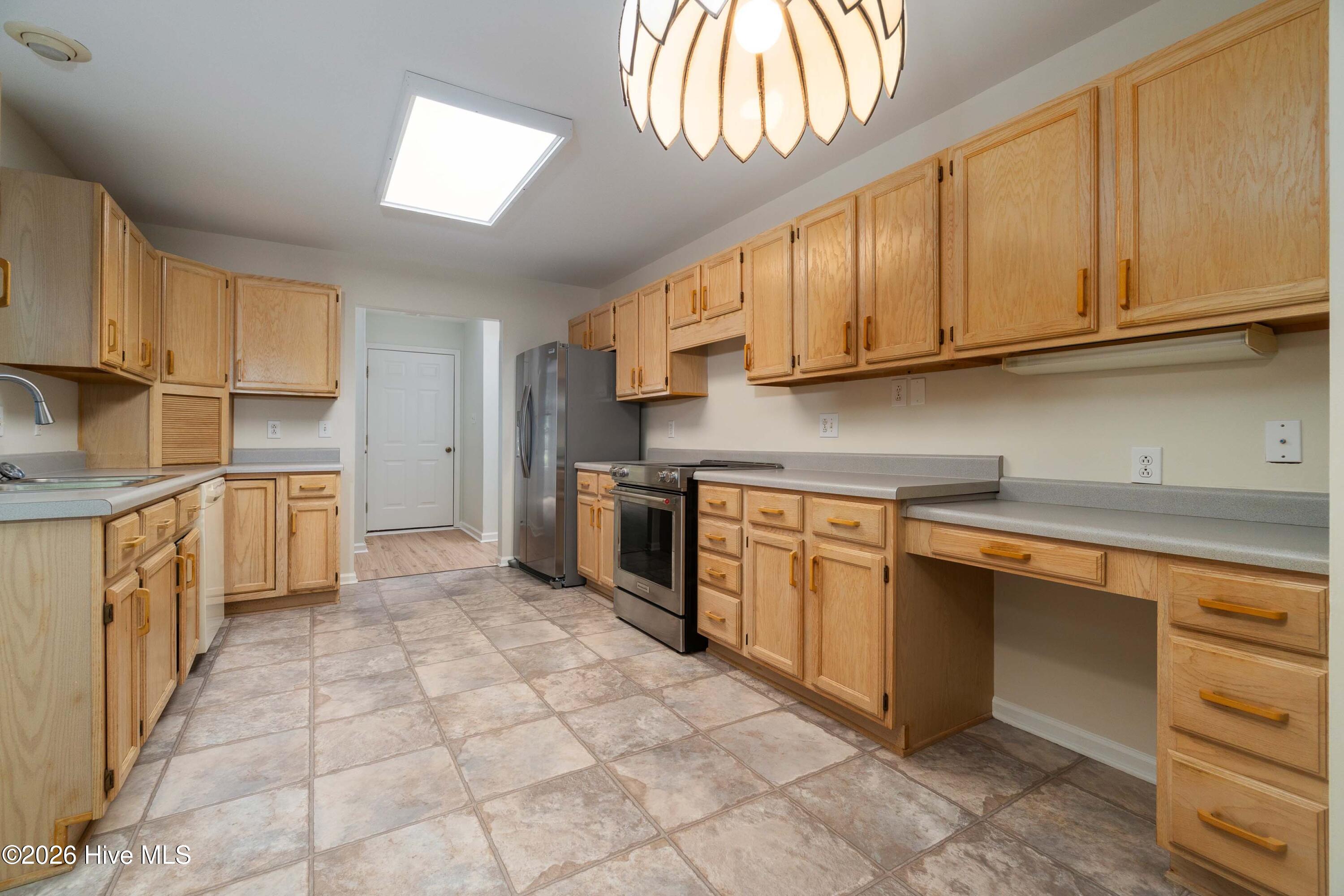 220 Phillips Drive Property Photo 10