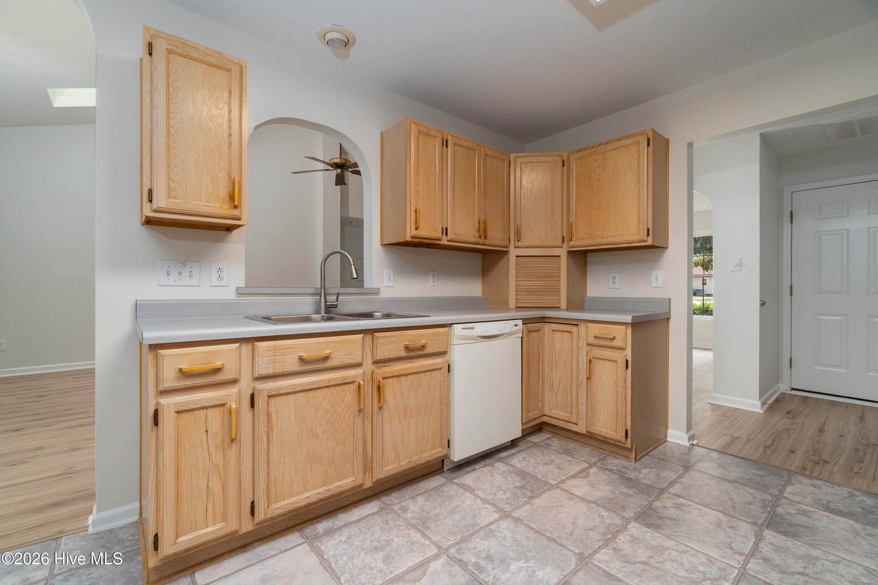 220 Phillips Drive Property Photo 11