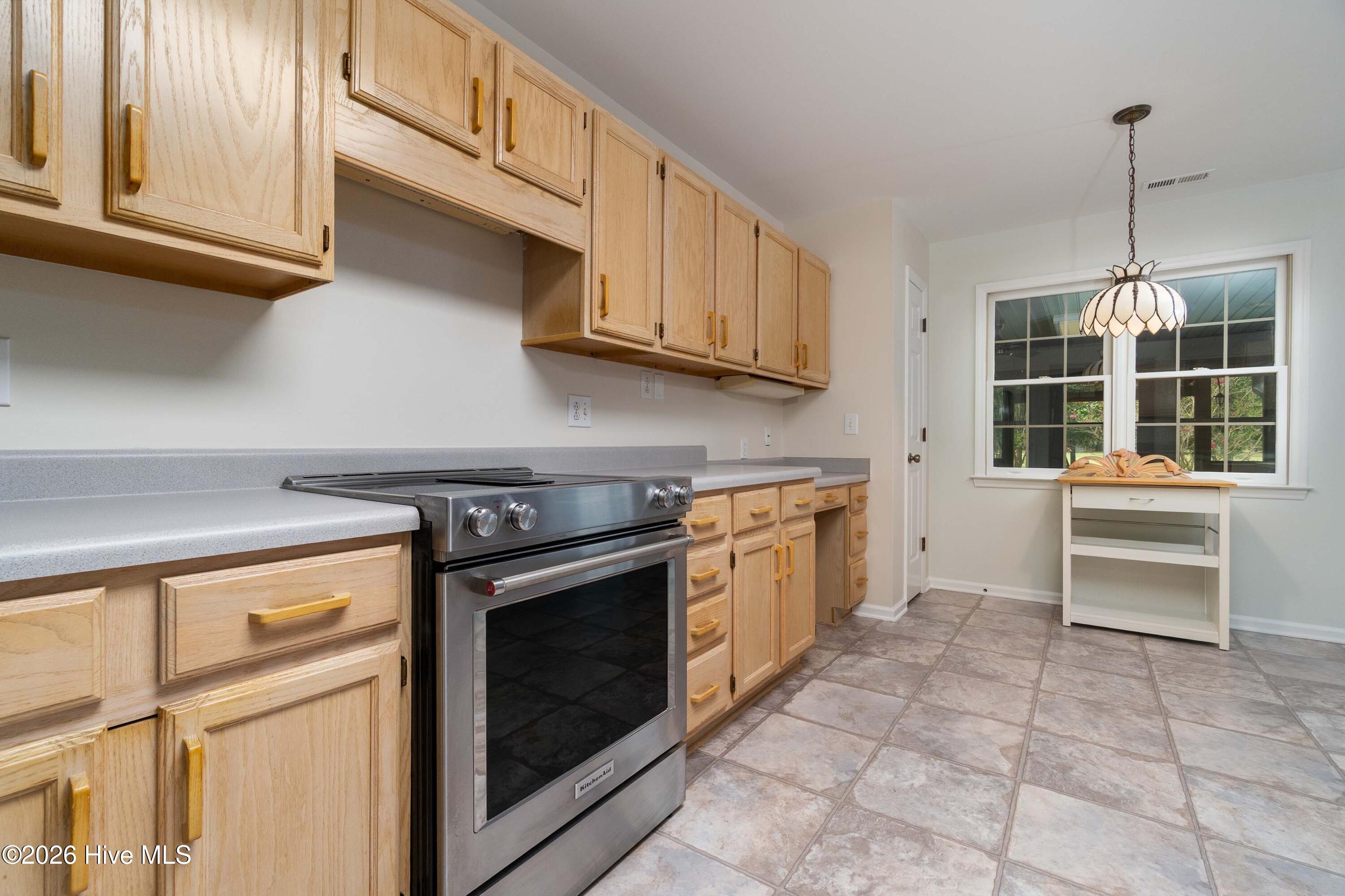 220 Phillips Drive Property Photo 12