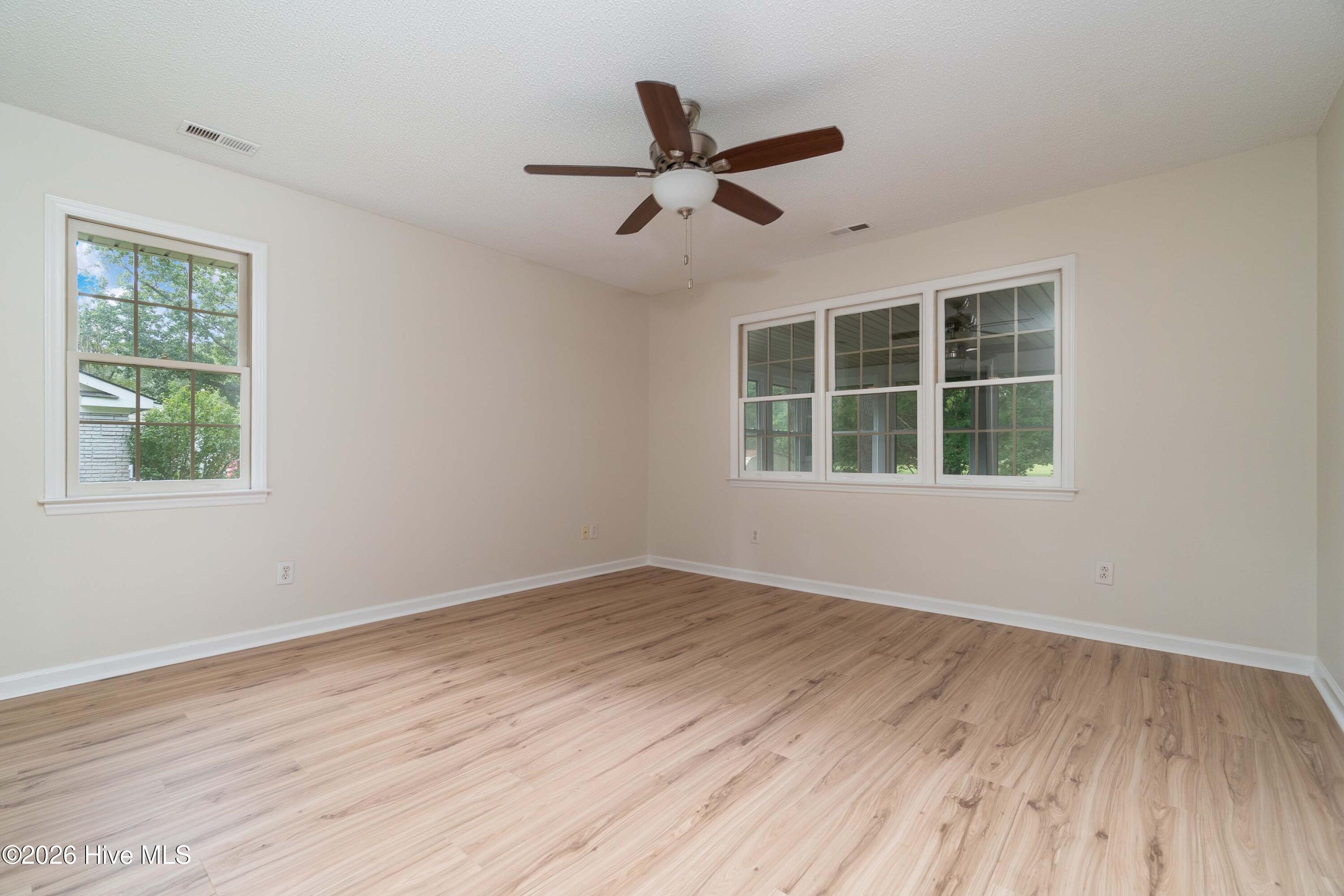 220 Phillips Drive Property Photo 18