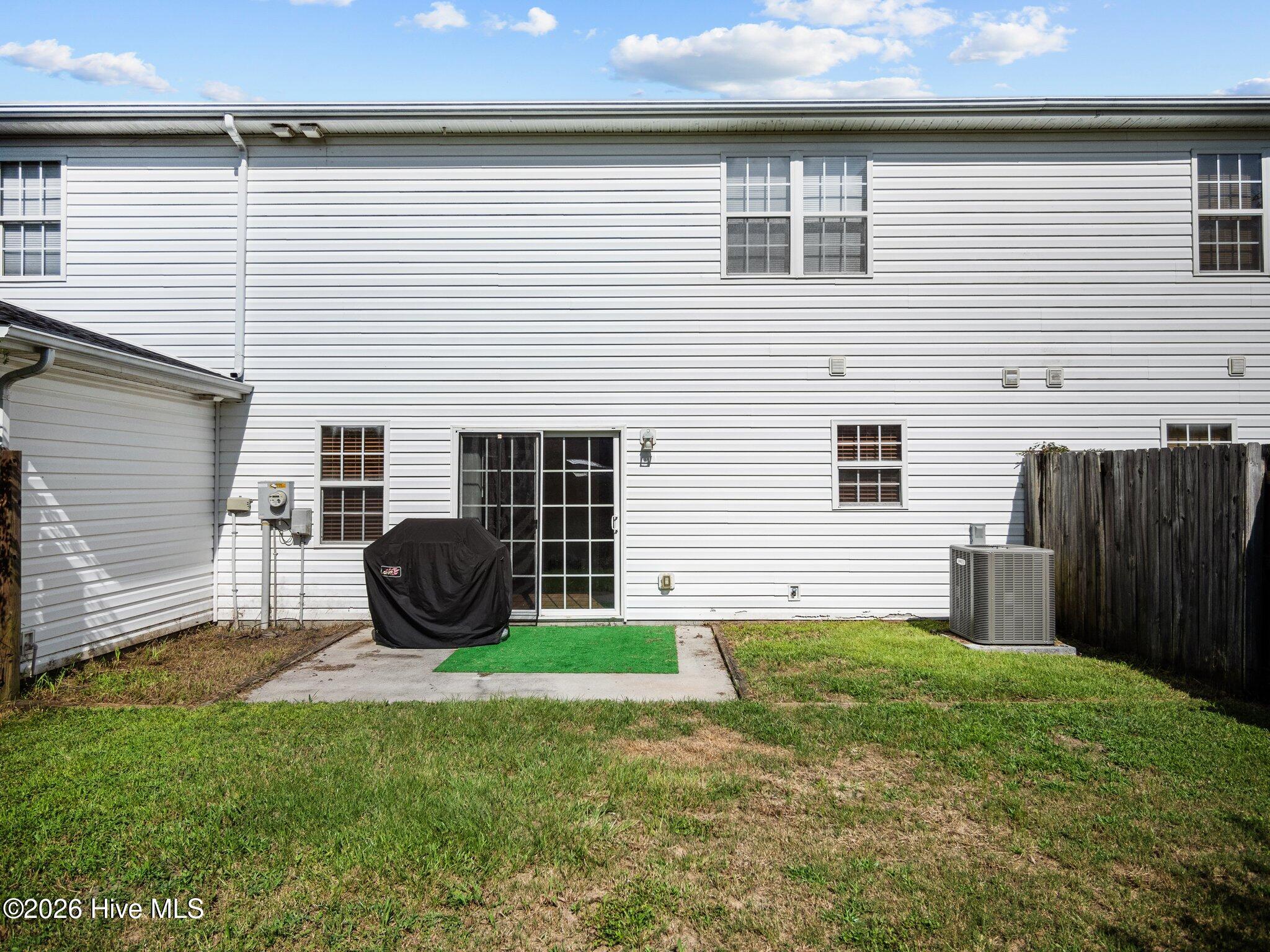 110 Creeker Town Way Property Photo 4