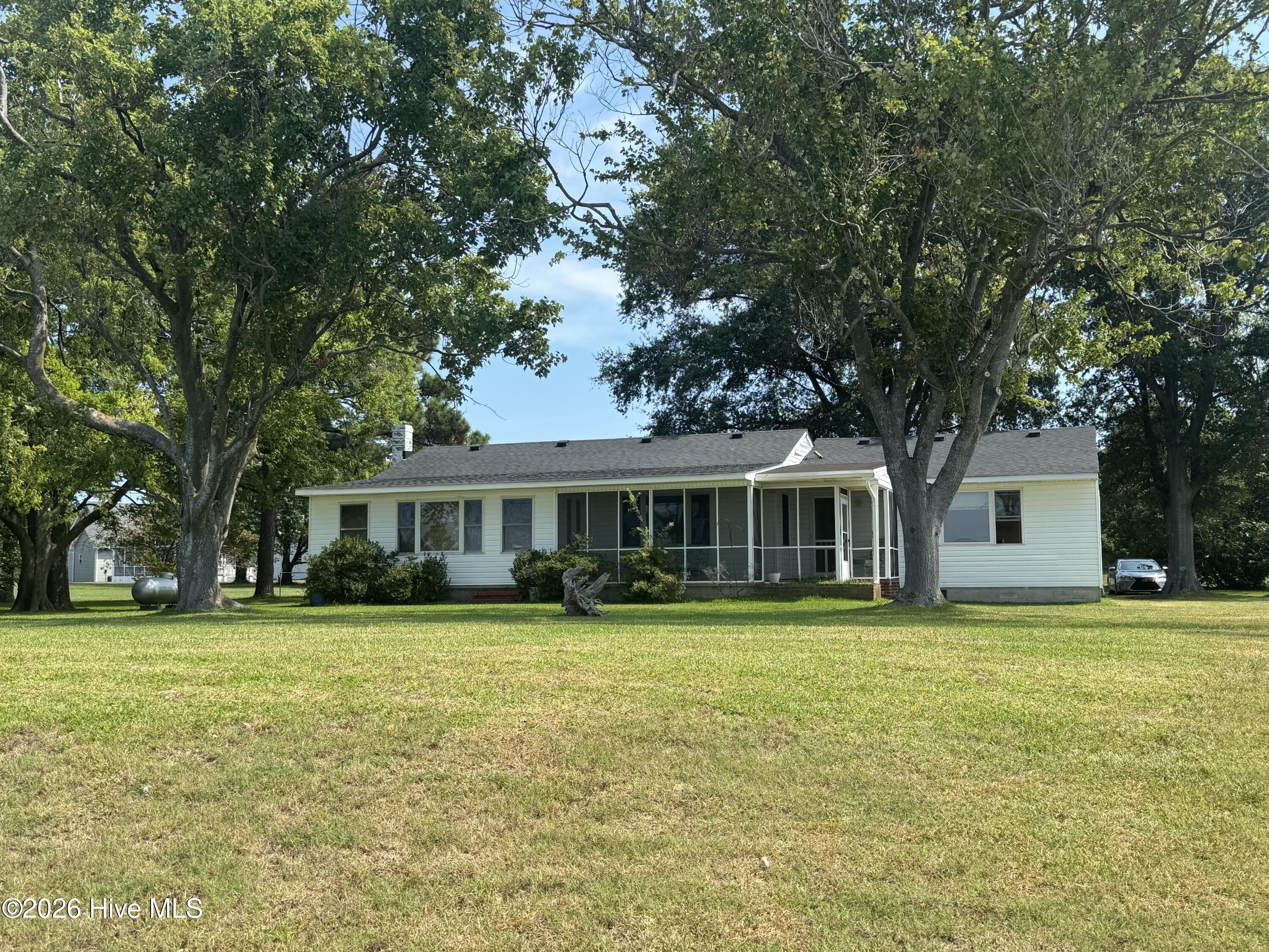 133 Ferryview Lane Property Photo 34