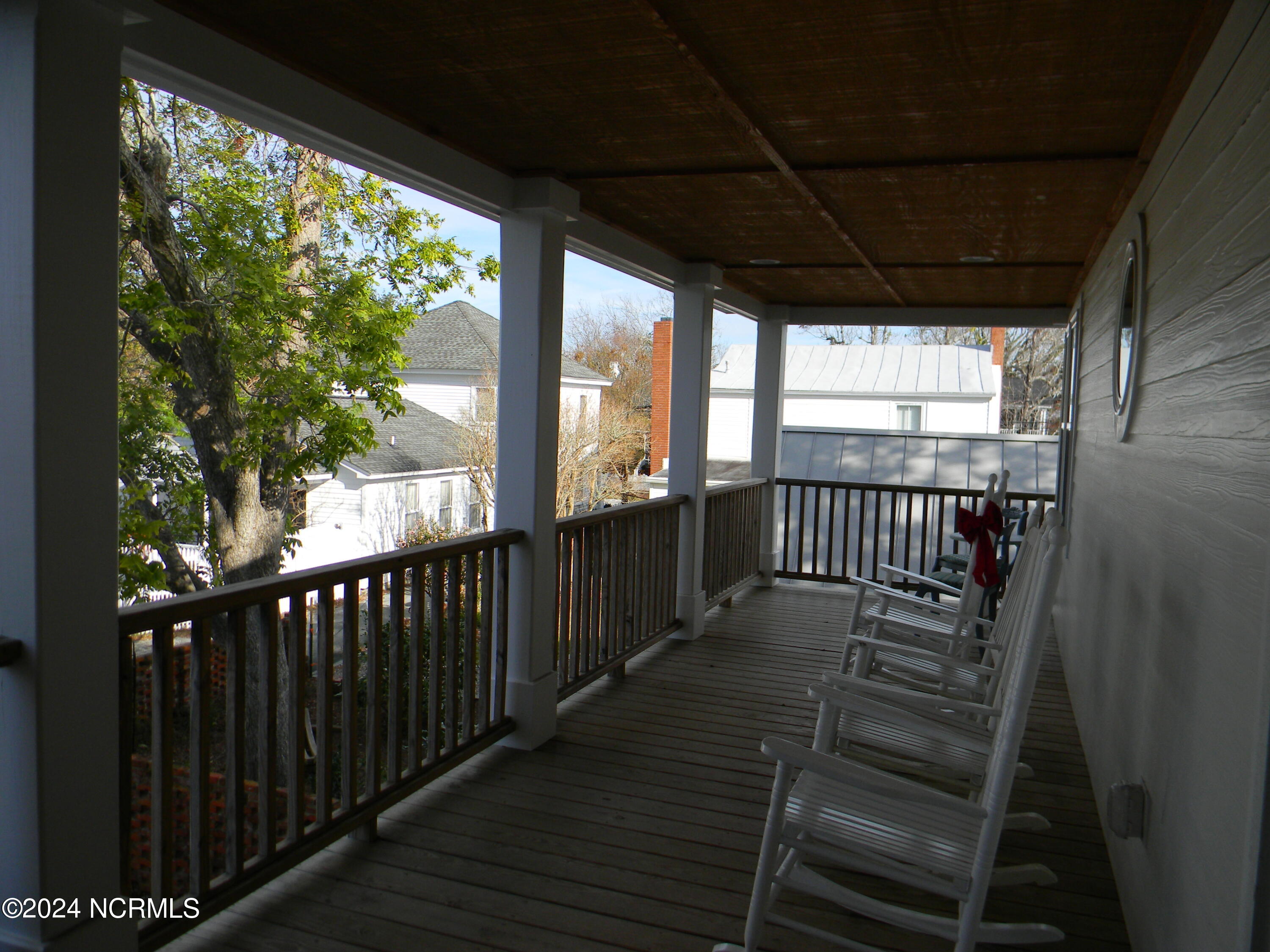 128 Sunset Lane Property Photo 6