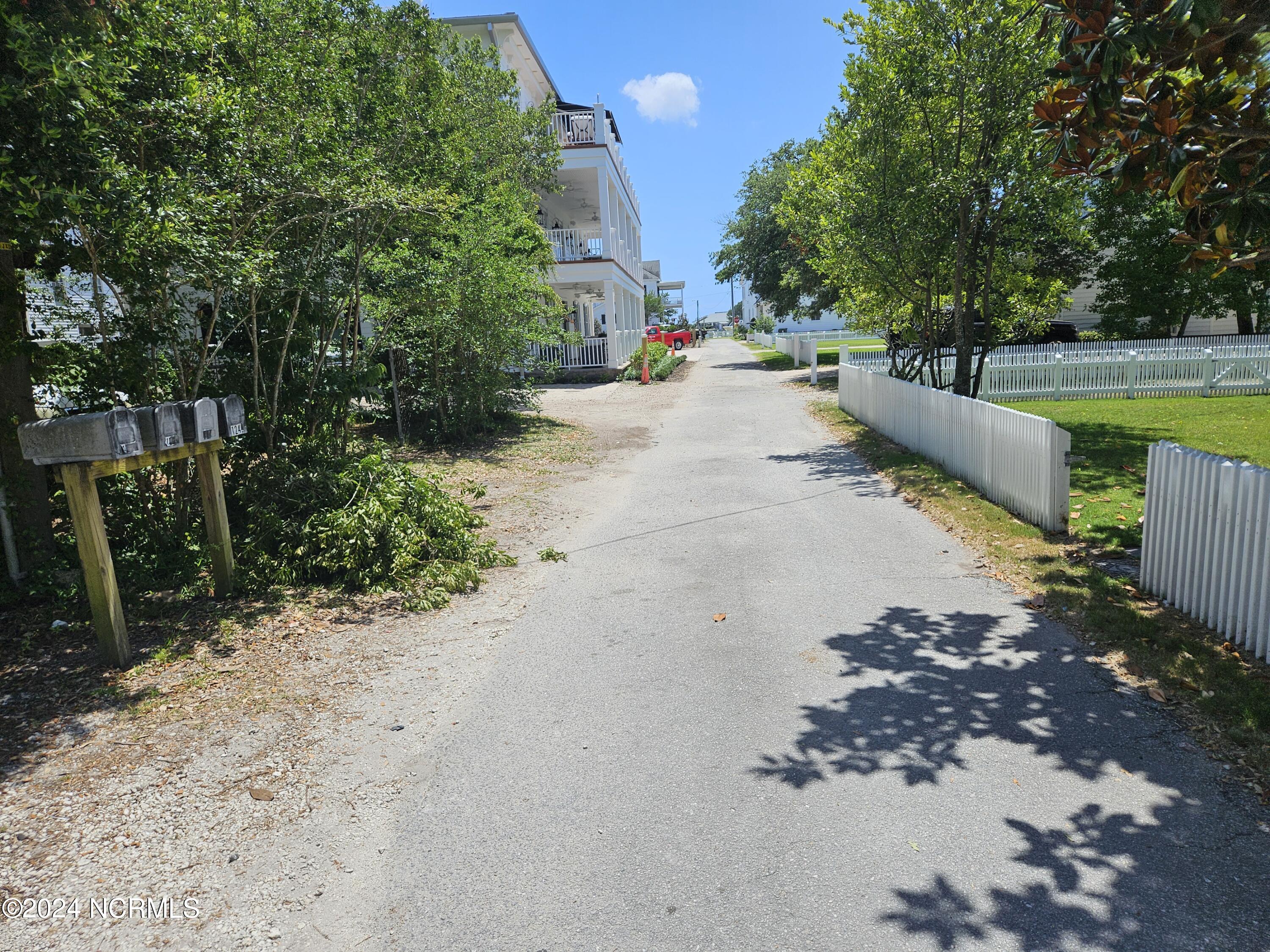 128 Sunset Lane Property Photo 8