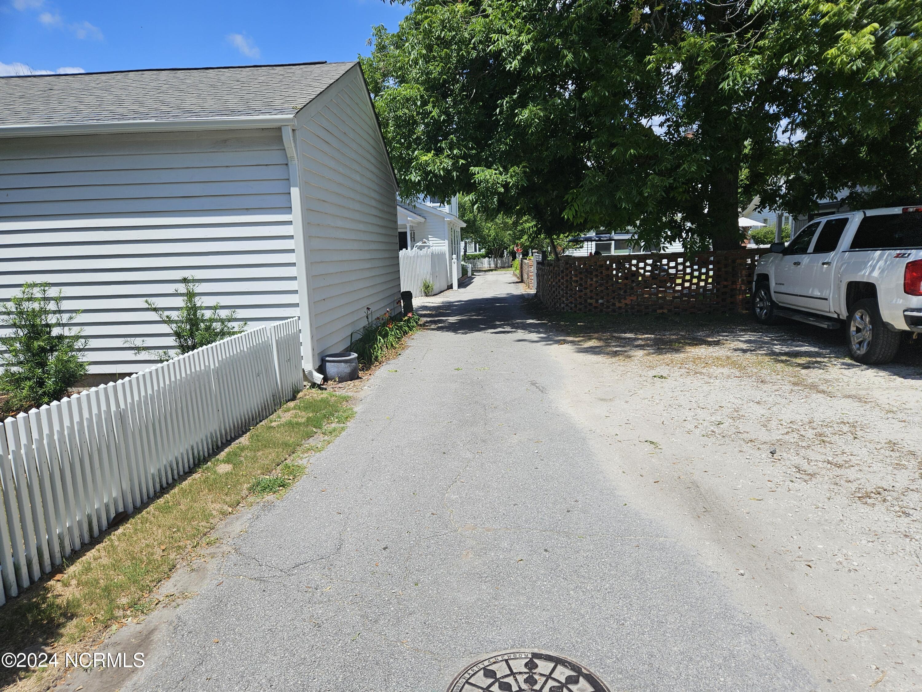 128 Sunset Lane Property Photo 9