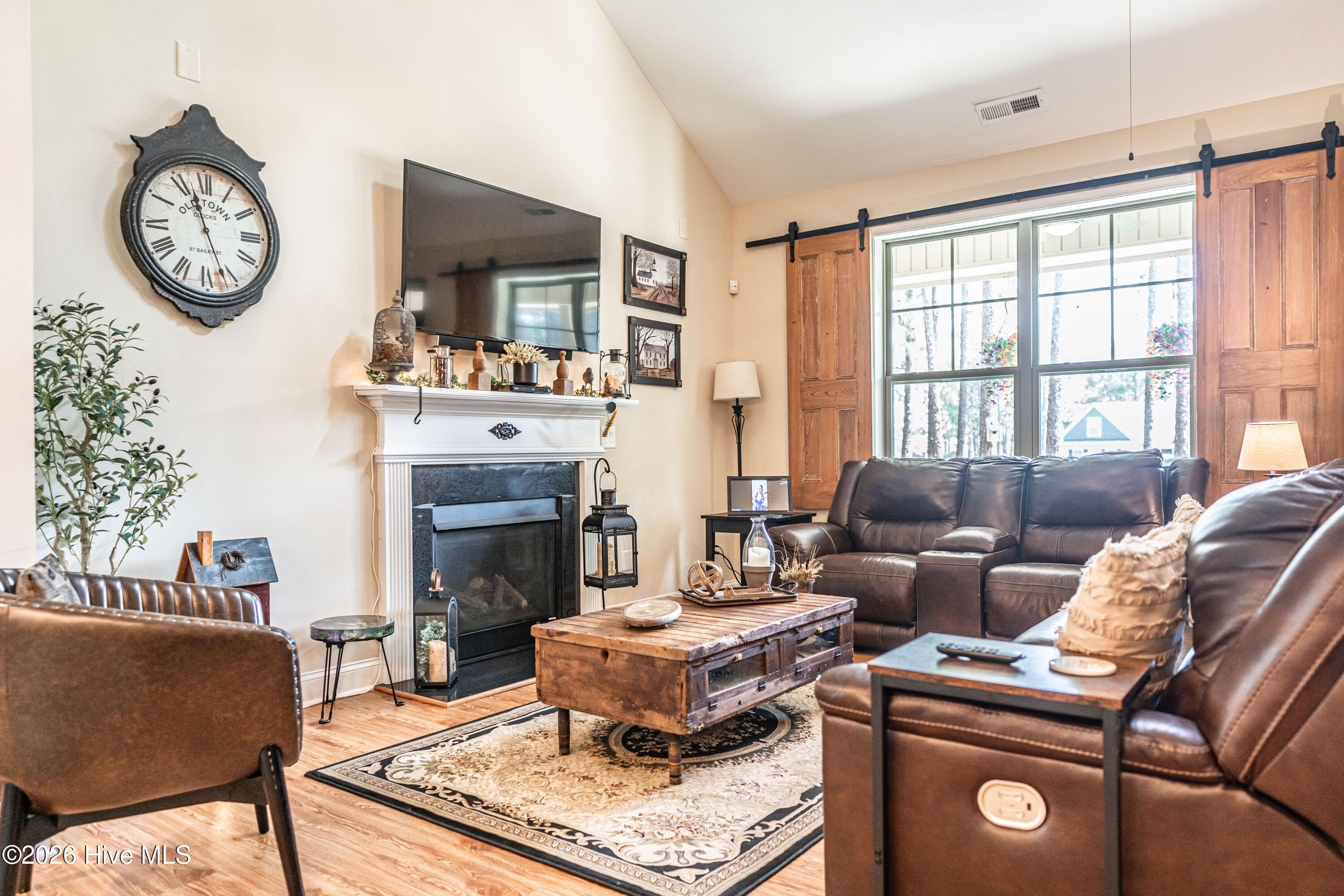 4 Whitman Court Property Photo 8